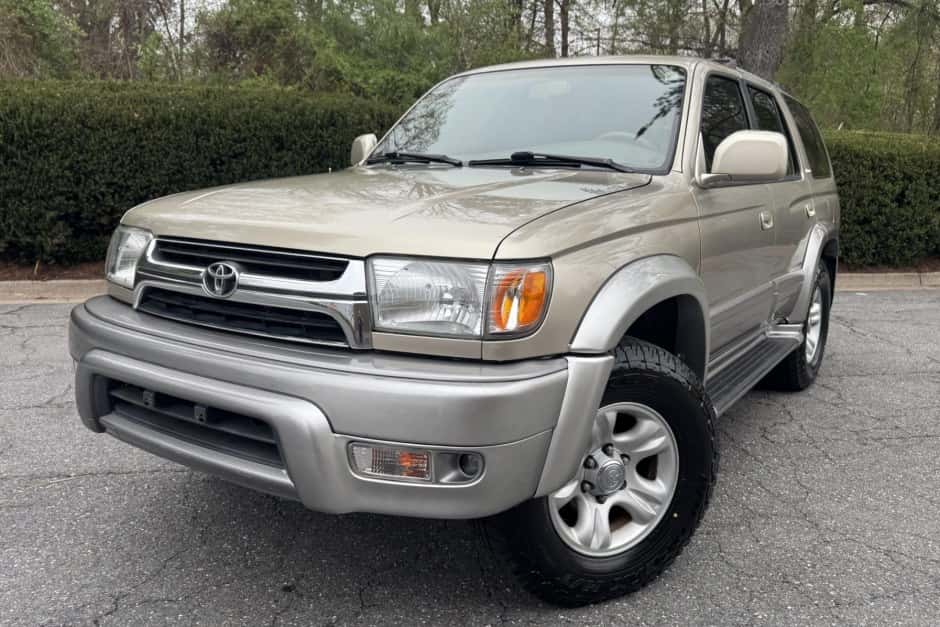 2001 Toyota 4Runner (N180) sold for $19,000