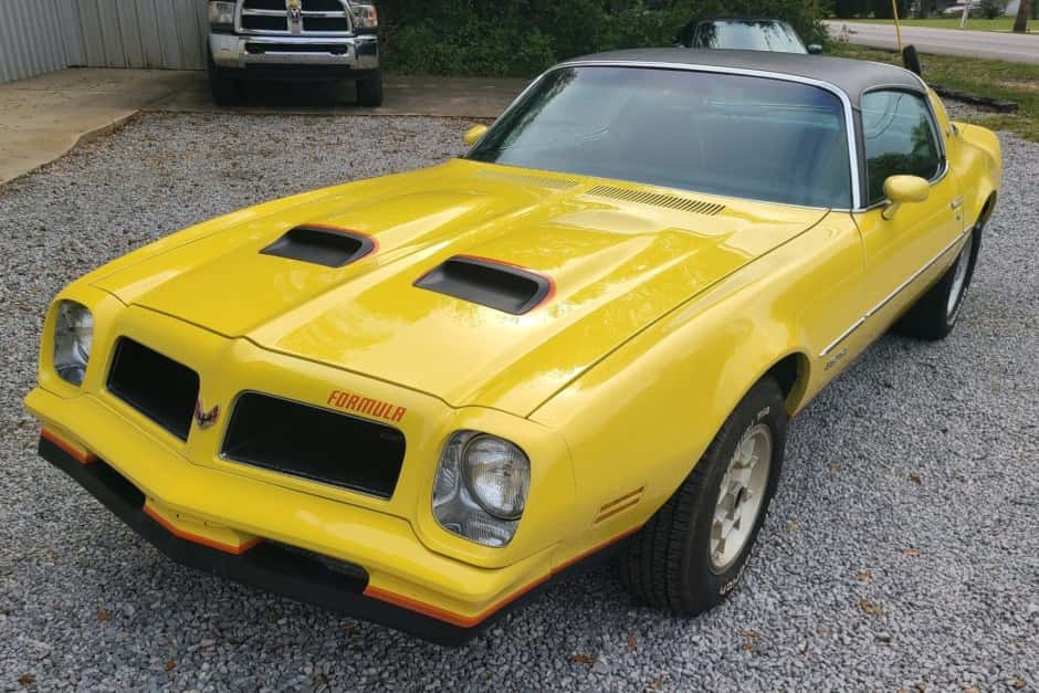 1976 Pontiac Firebird (2nd Generation – 1970-1981) sold for $20,751