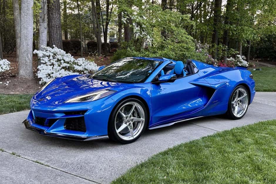 2024 Chevrolet Corvette C8 E-Ray sold for $100,500