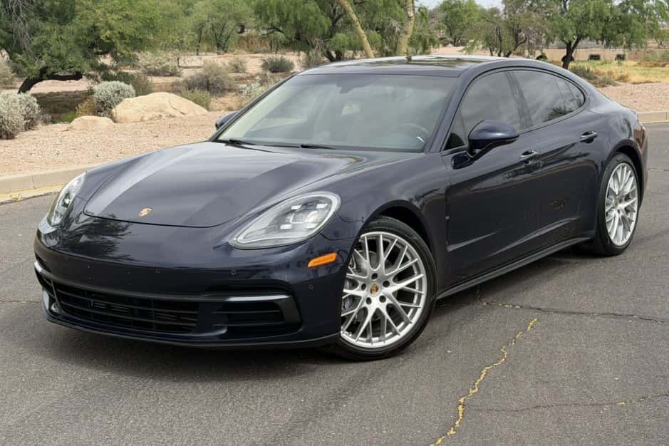 2018 Porsche Panamera sold for $27,000