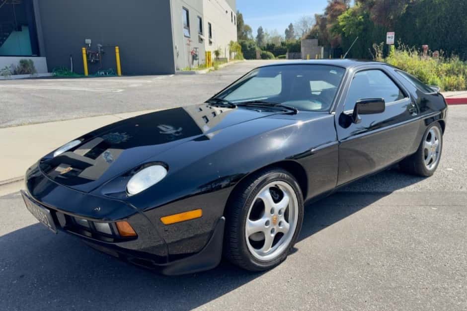 1985 Porsche 928 sold for $26,750