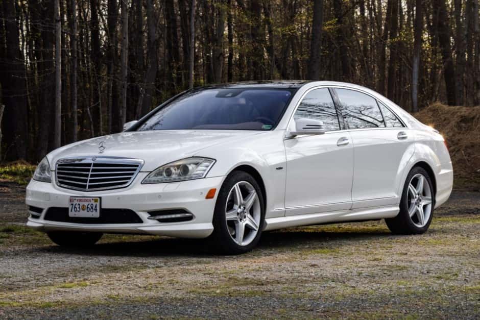 2010 Mercedes-Benz W221 S-Class sold for $12,650