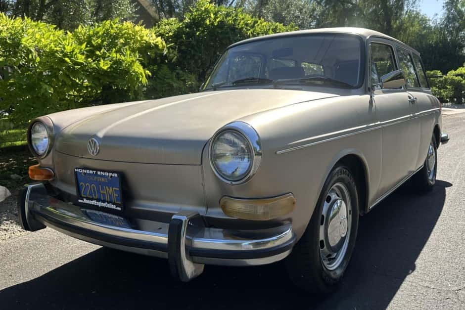 1970 Volkswagen Type 3 sold for $6,200