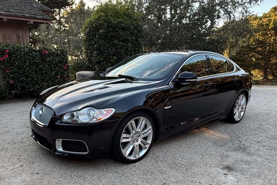 2010 Jaguar XF sold for $17,007