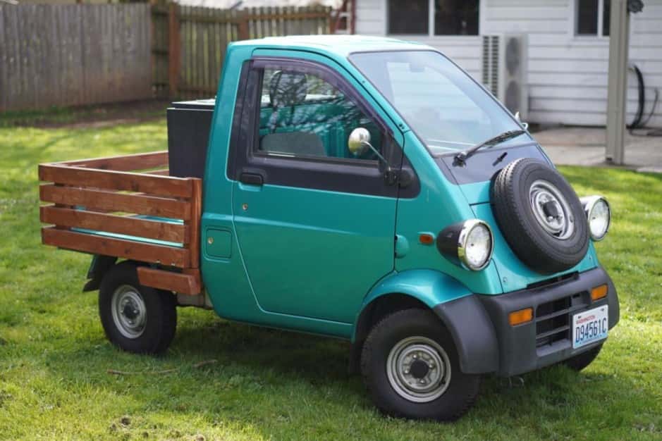 1996 Daihatsu Midget sold for $4,100
