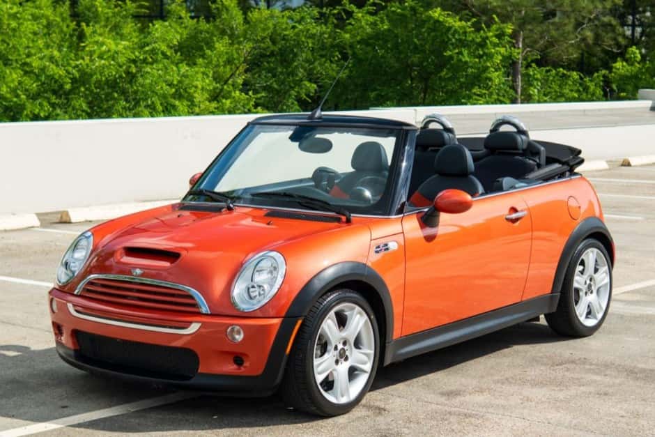 2006 Mini R52 Cooper Convertible sold for $16,000