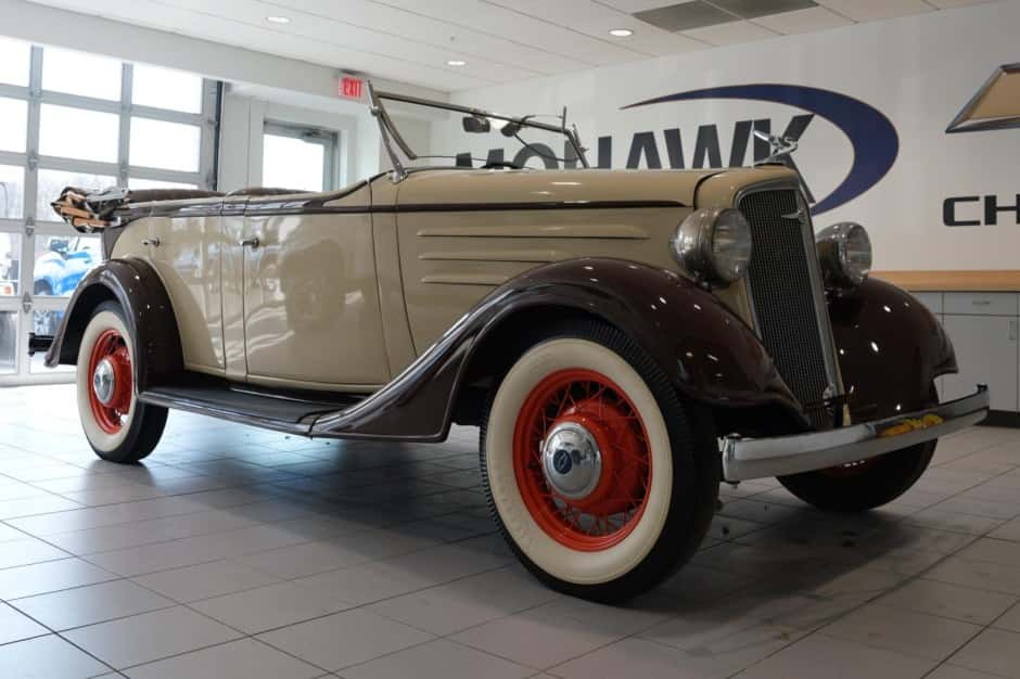 1934 Chevrolet Standard, Master, Master Deluxe, & Special Deluxe (1933-1942) sold for $17,500