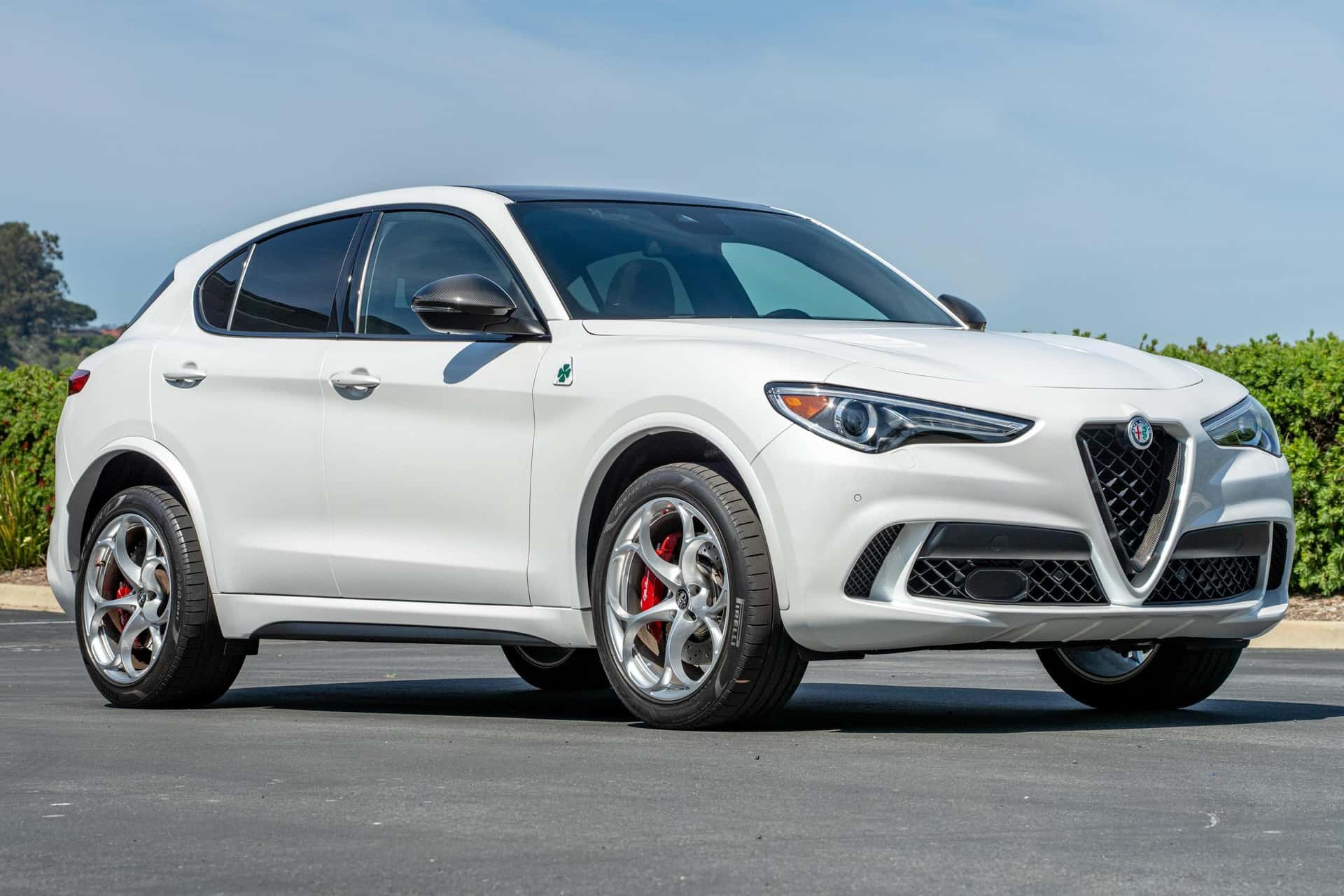 2020 Alfa Romeo Stelvio sold for $39,000