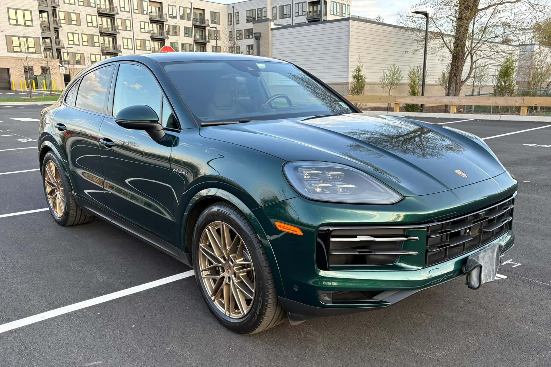 2025 Porsche Cayenne sold for $92,500