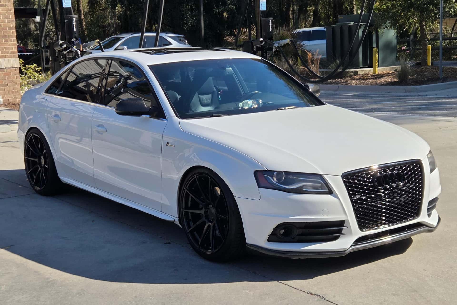 2010 Audi B8 S4 sold for $6,100