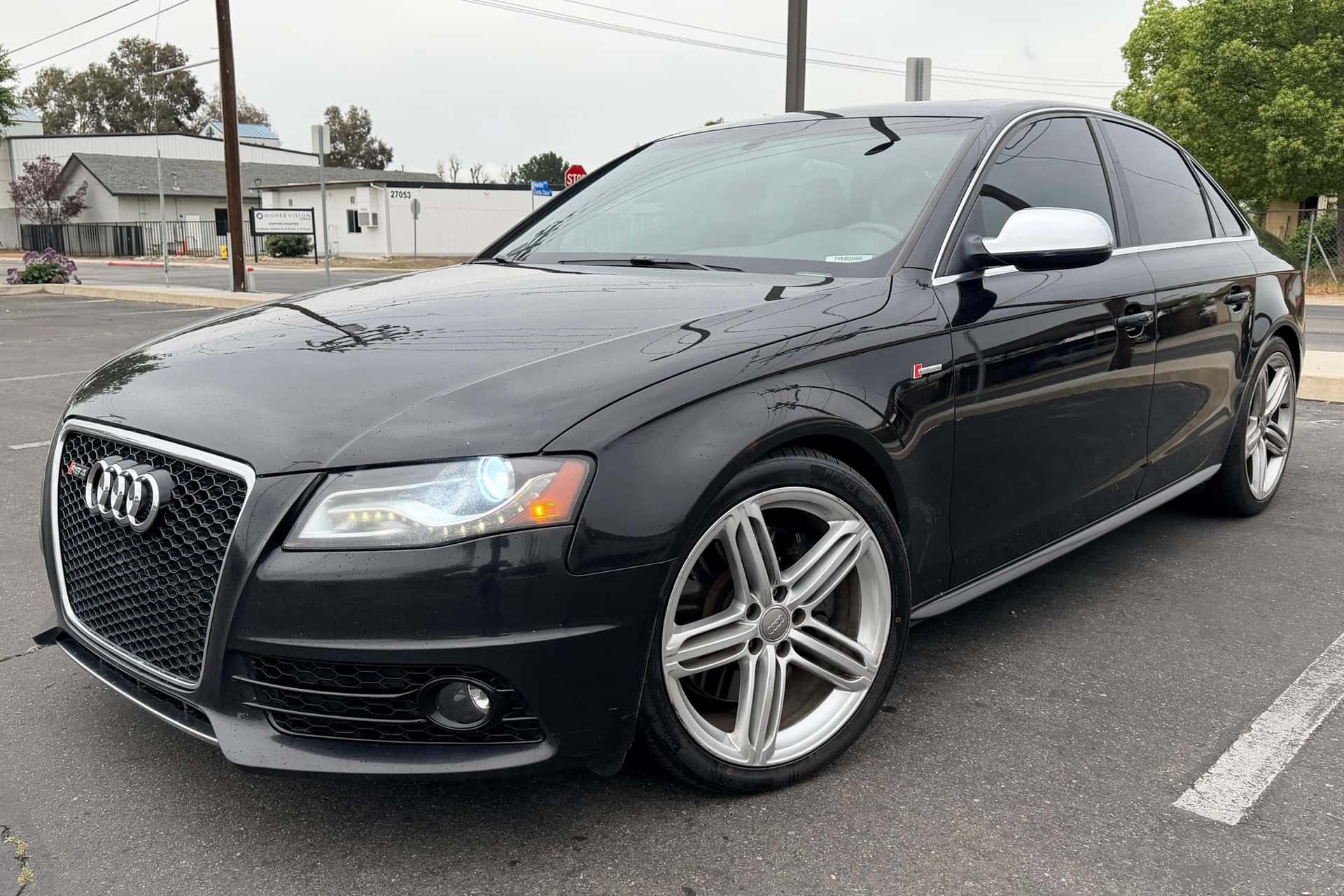 2011 Audi B8 S4 sold for $7,777