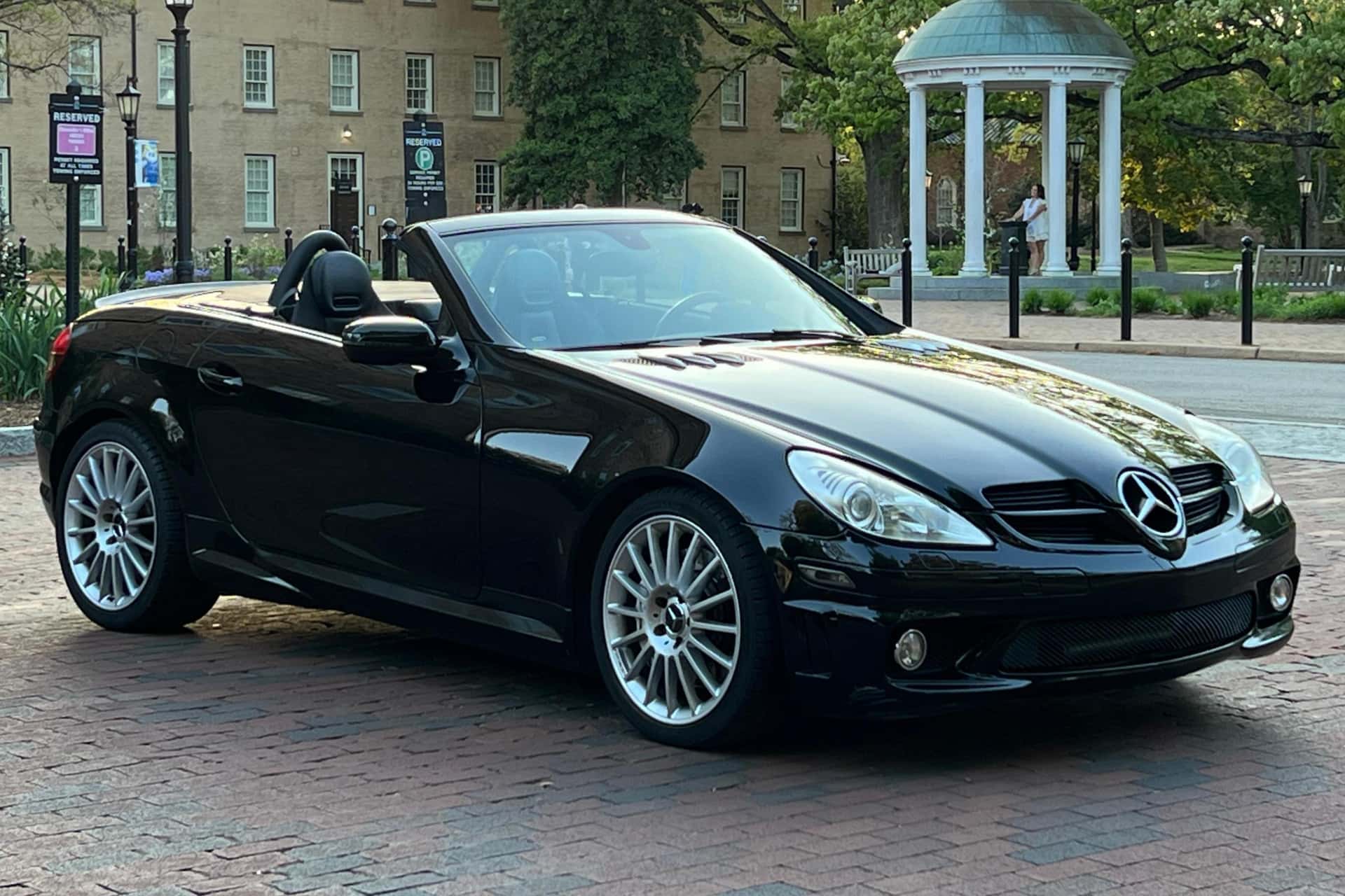 2006 Mercedes-Benz SLK AMG sold for $17,100