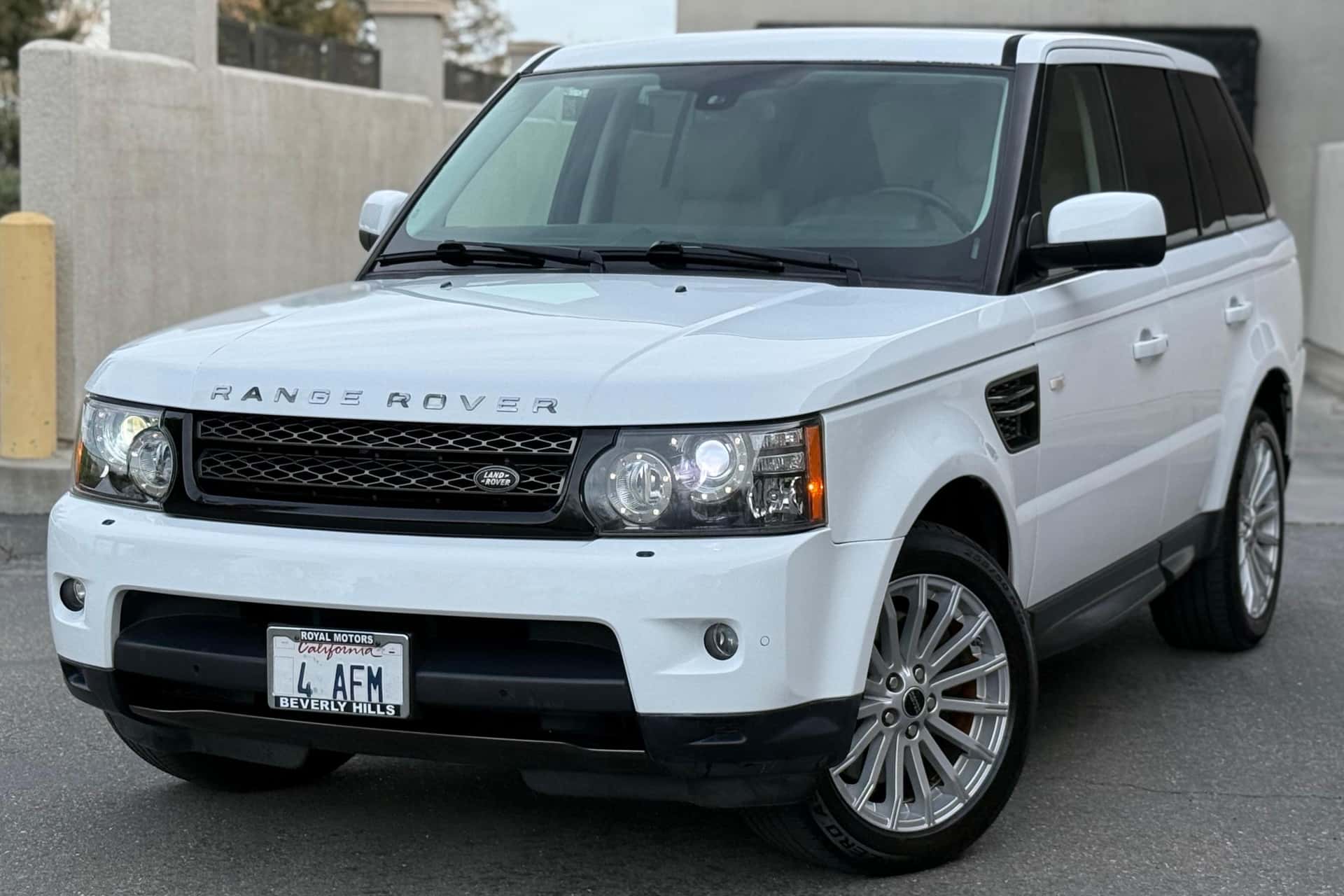 2013 Land Rover Range Rover Sport sold for $10,100
