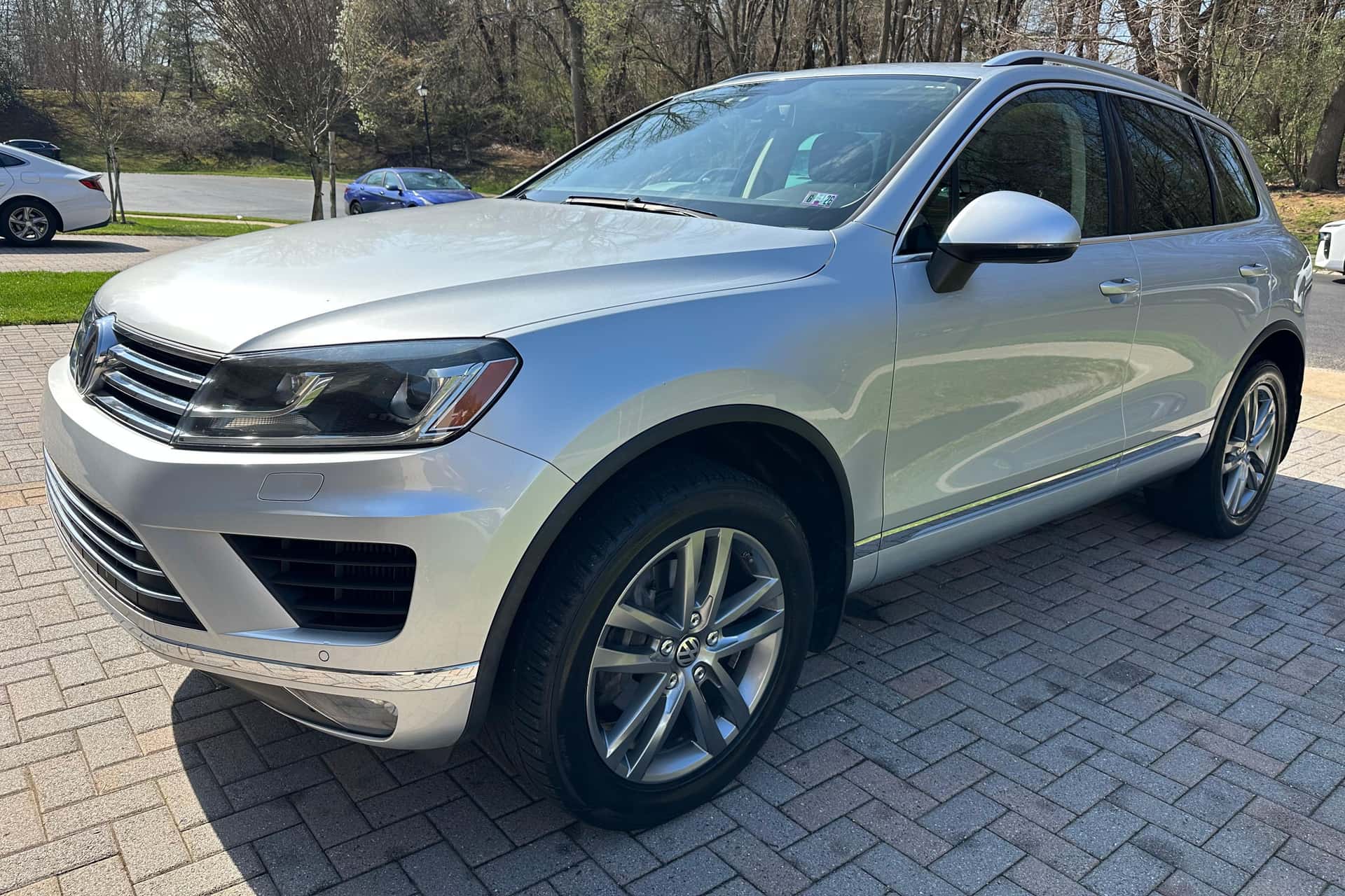 2015 Volkswagen Touareg sold for $9,455