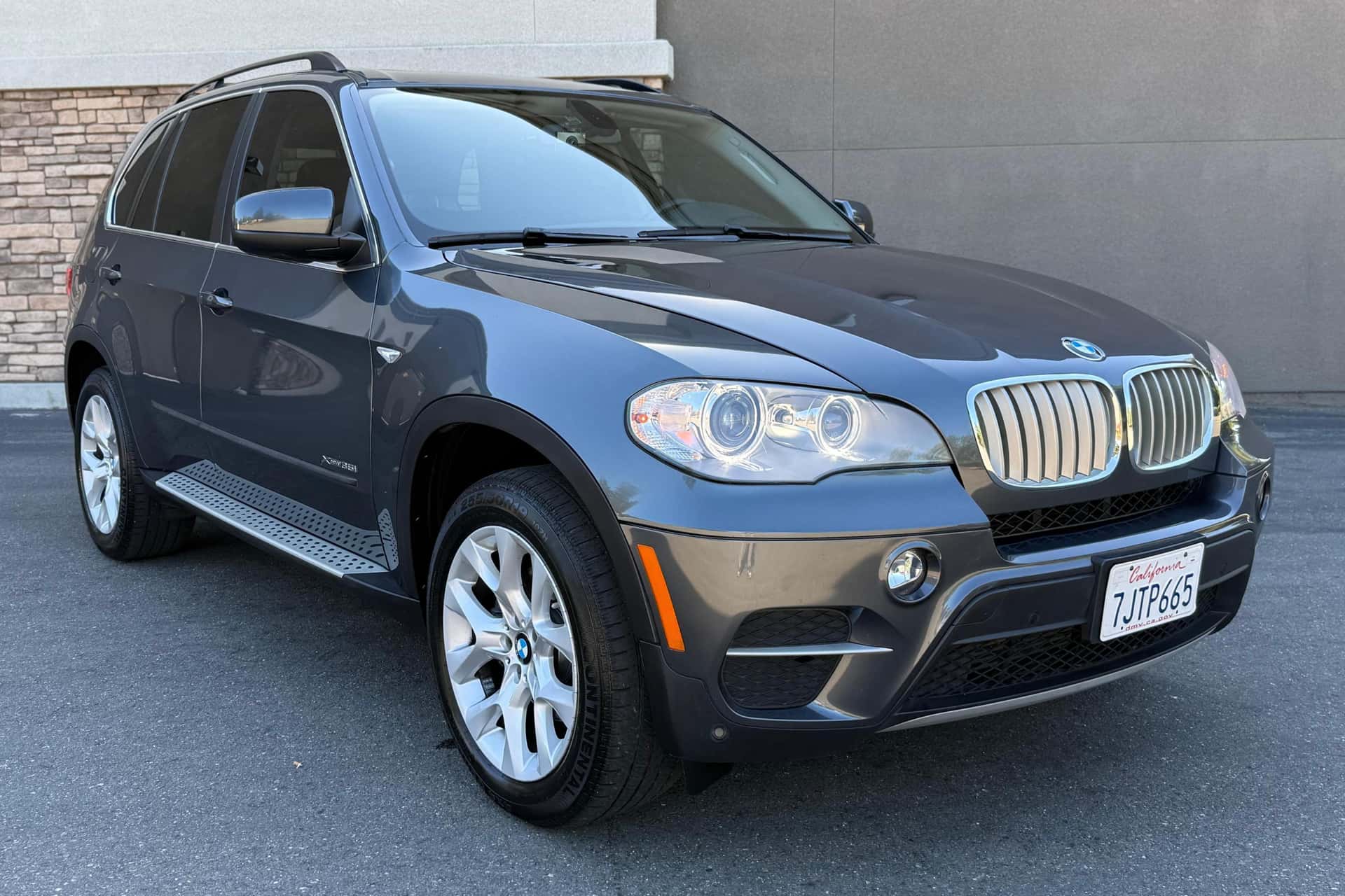2013 BMW X5 sold for $10,800