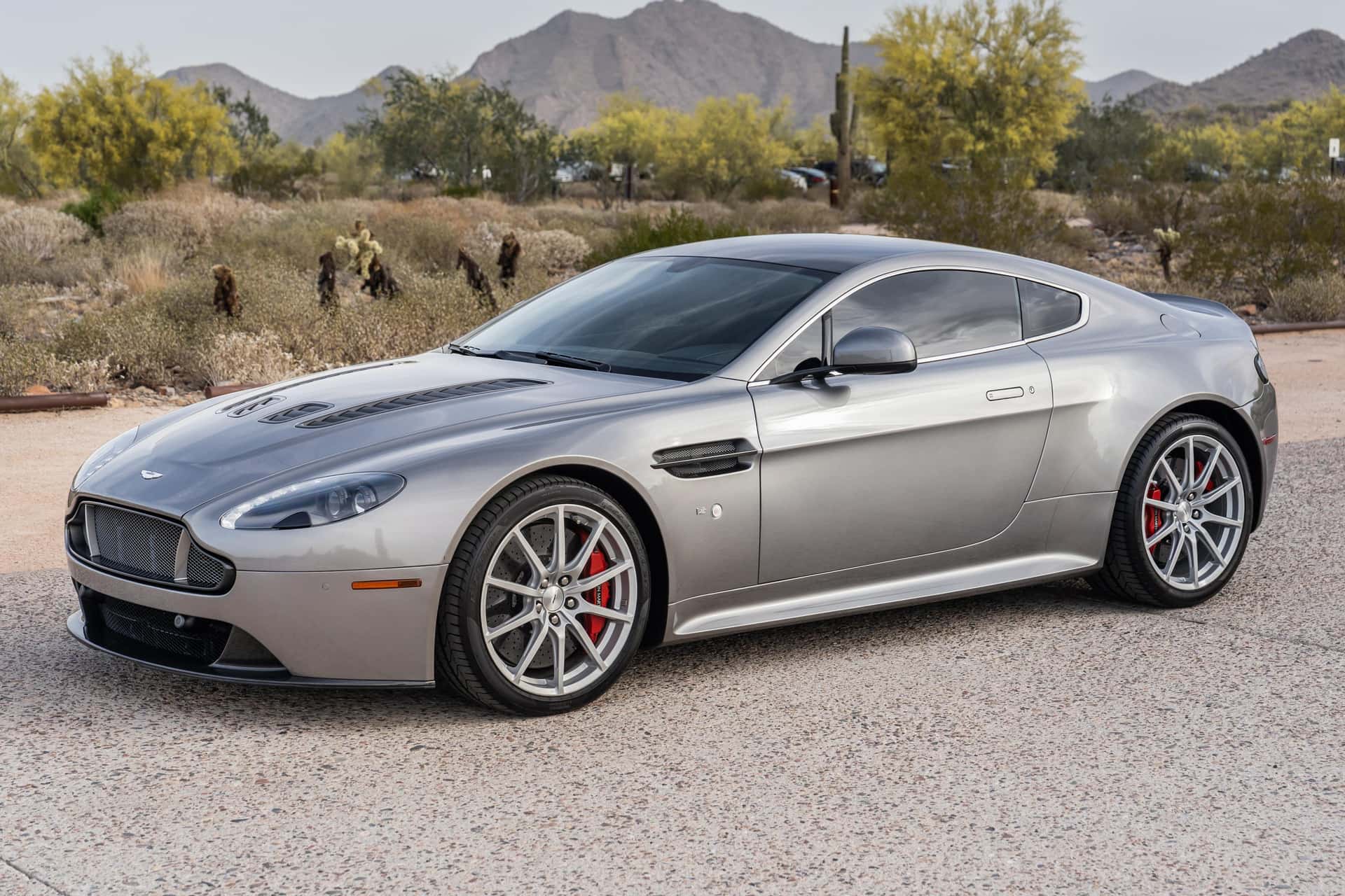 2015 Aston Martin Vantage sold for $94,000