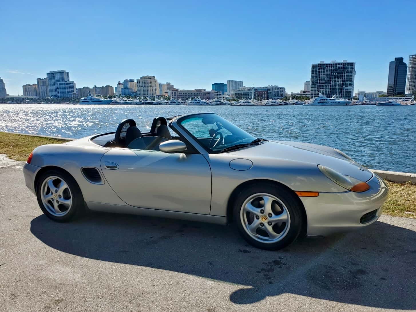 2000 Porsche Boxster sold for $11,000