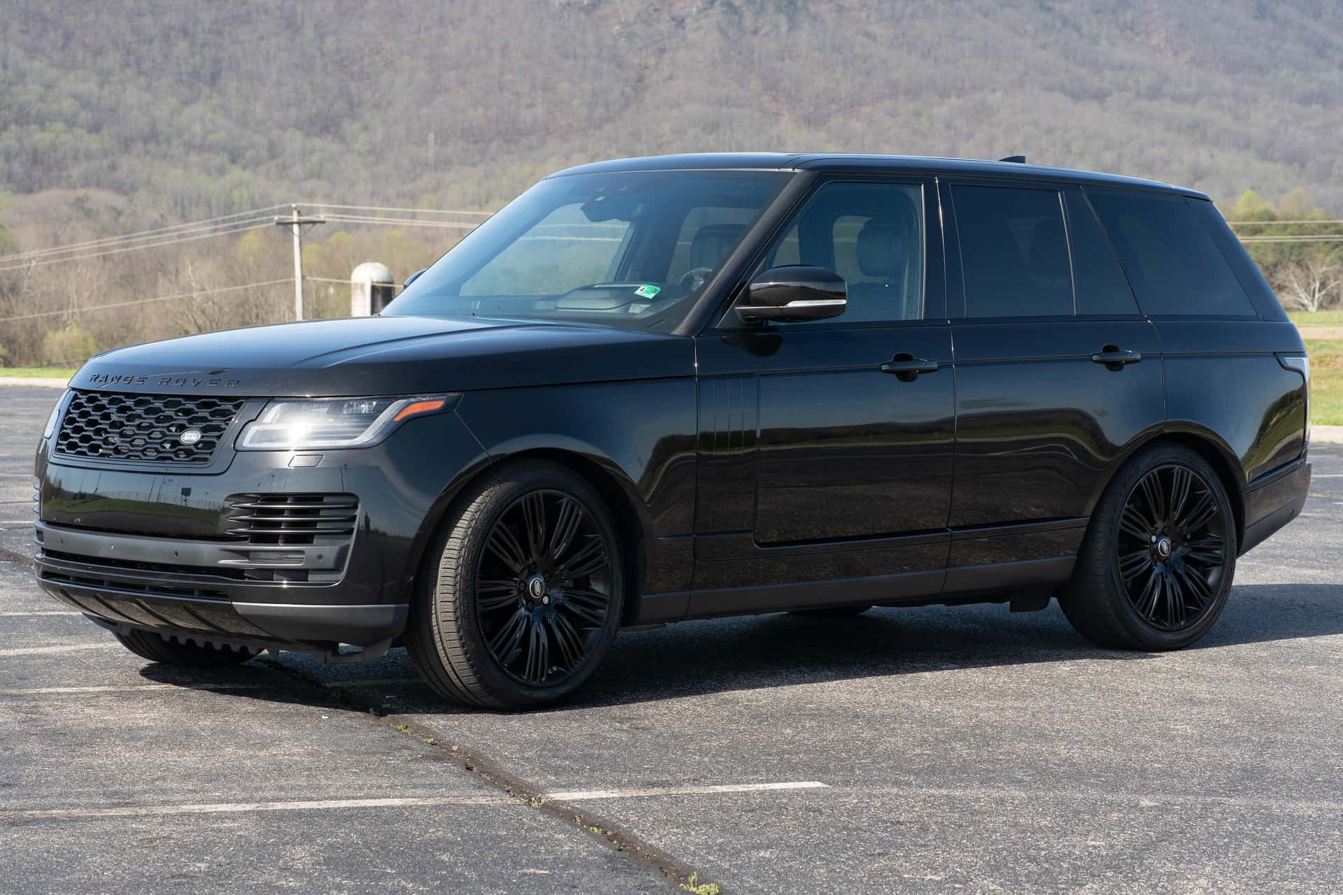 2020 Land Rover Range Rover sold for $27,500
