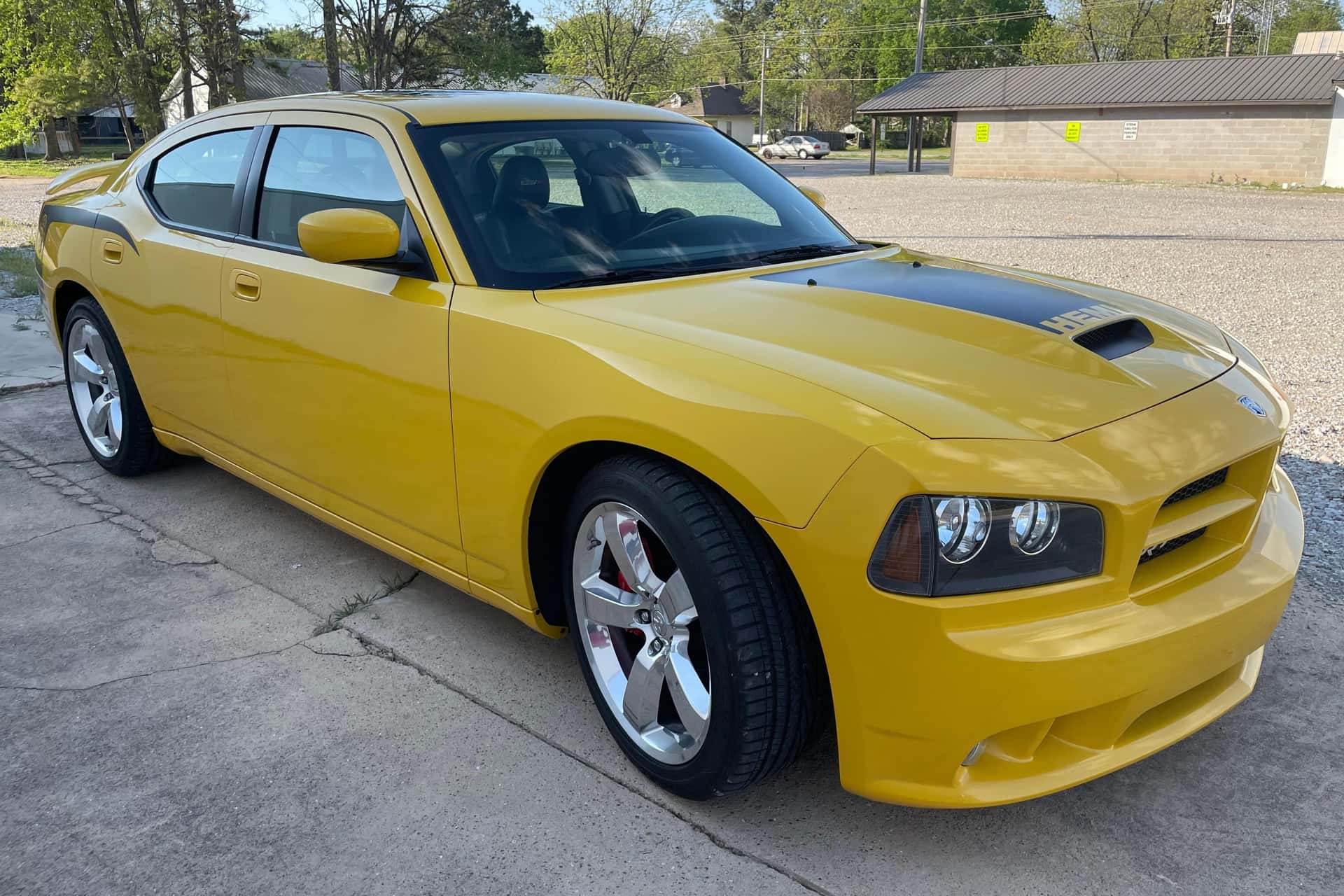 2007 Dodge Charger sold for $27,375