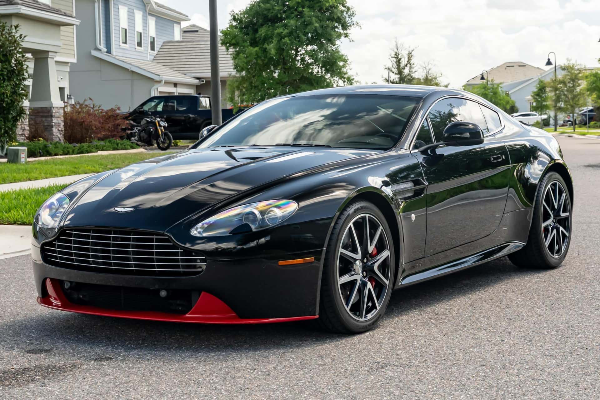 2012 Aston Martin Vantage sold for $41,250