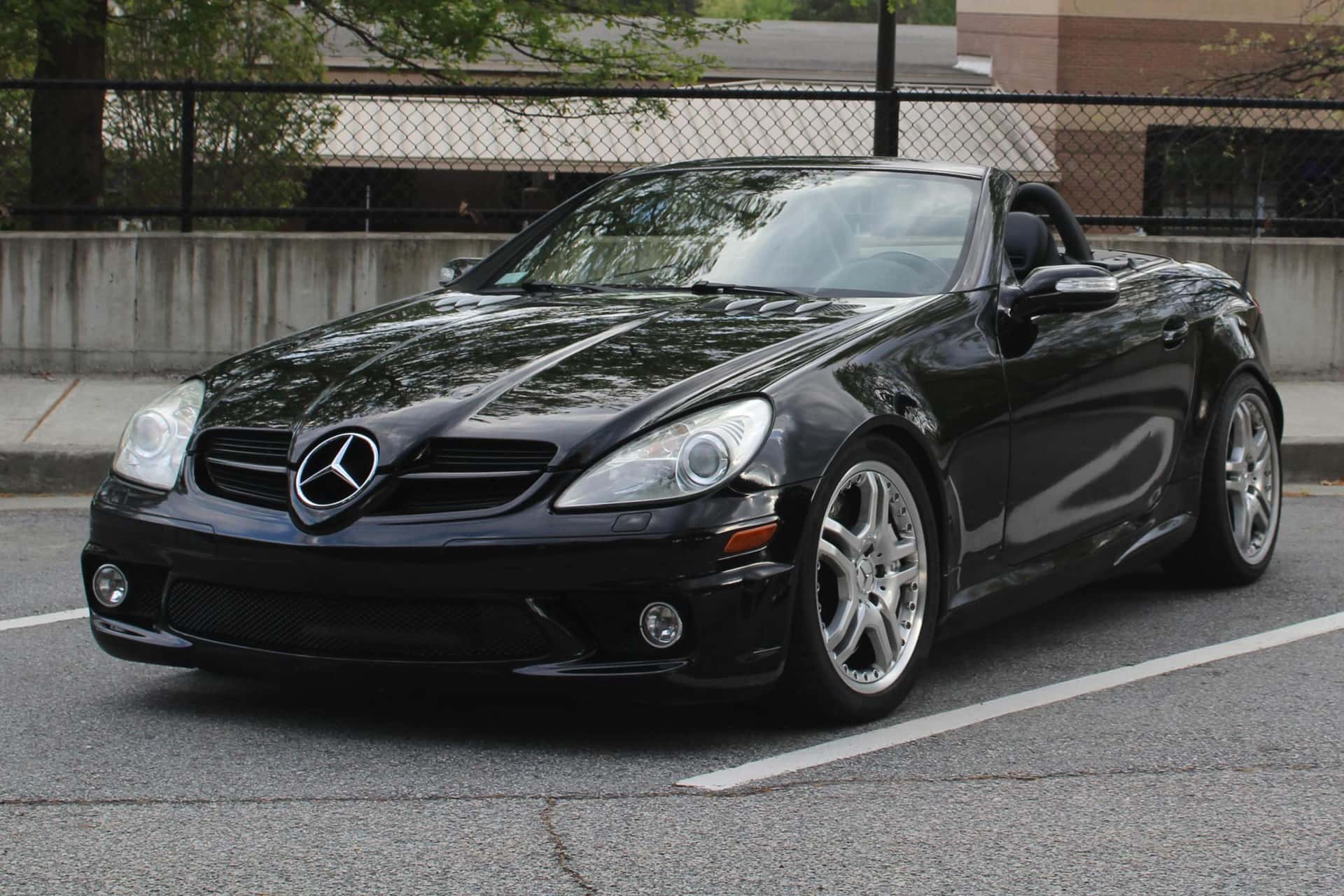 2006 Mercedes-Benz SLK AMG sold for $15,251