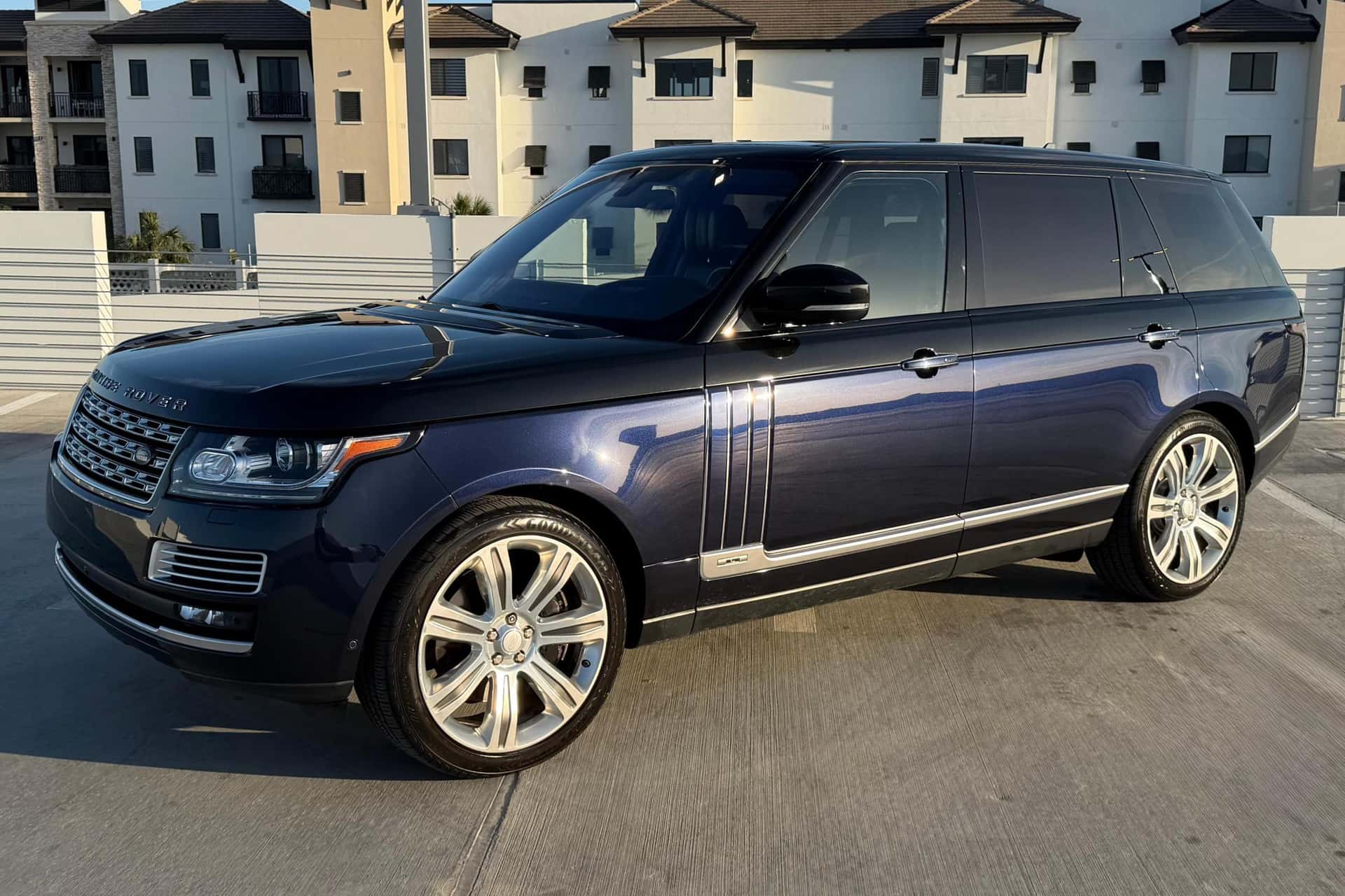 2016 Land Rover Range Rover sold for $34,250