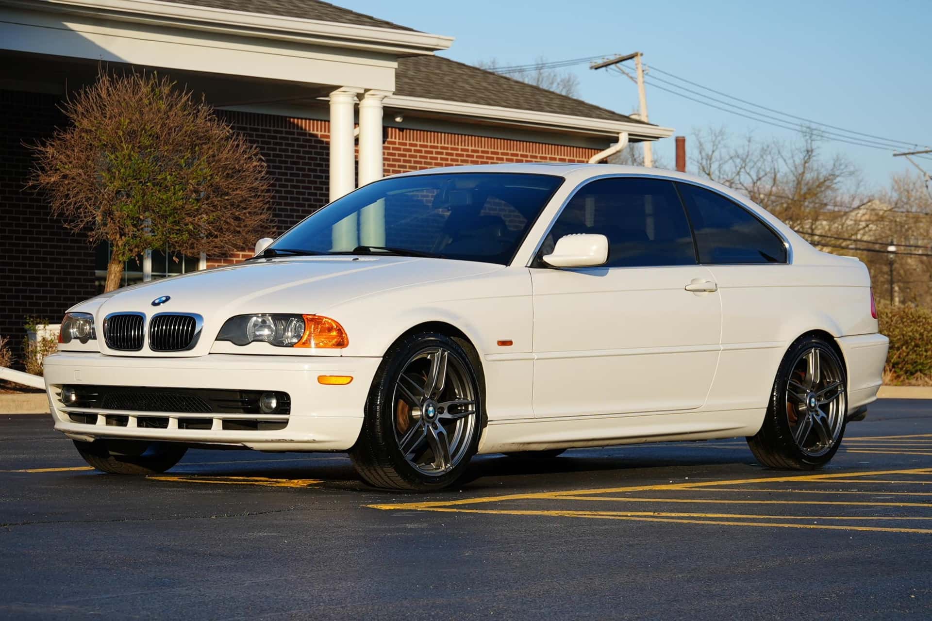 2001 BMW 3 Series sold for $4,500