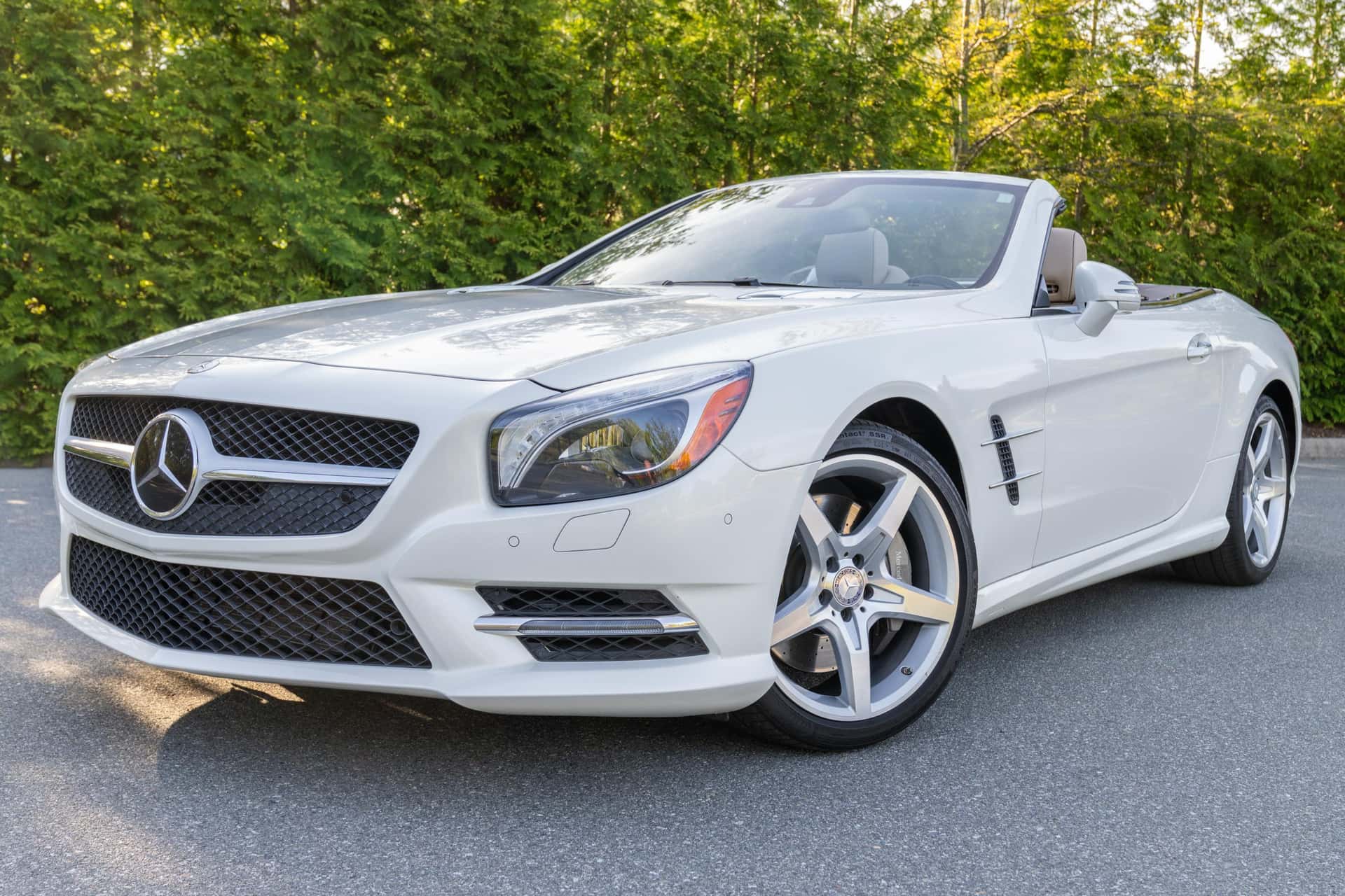 2014 Mercedes-Benz R231 SL sold for $34,000
