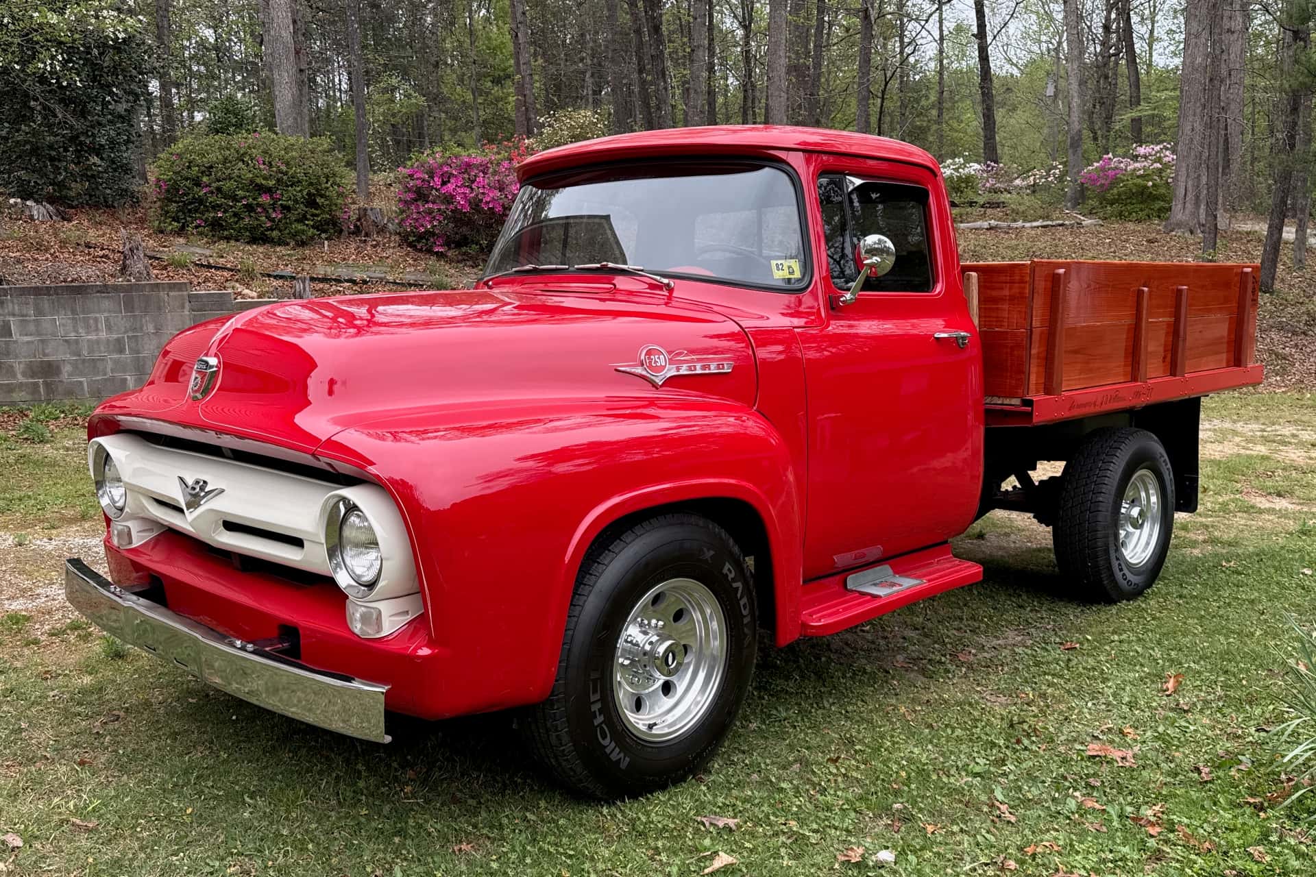 1956 Ford F-250 sold for $15,000