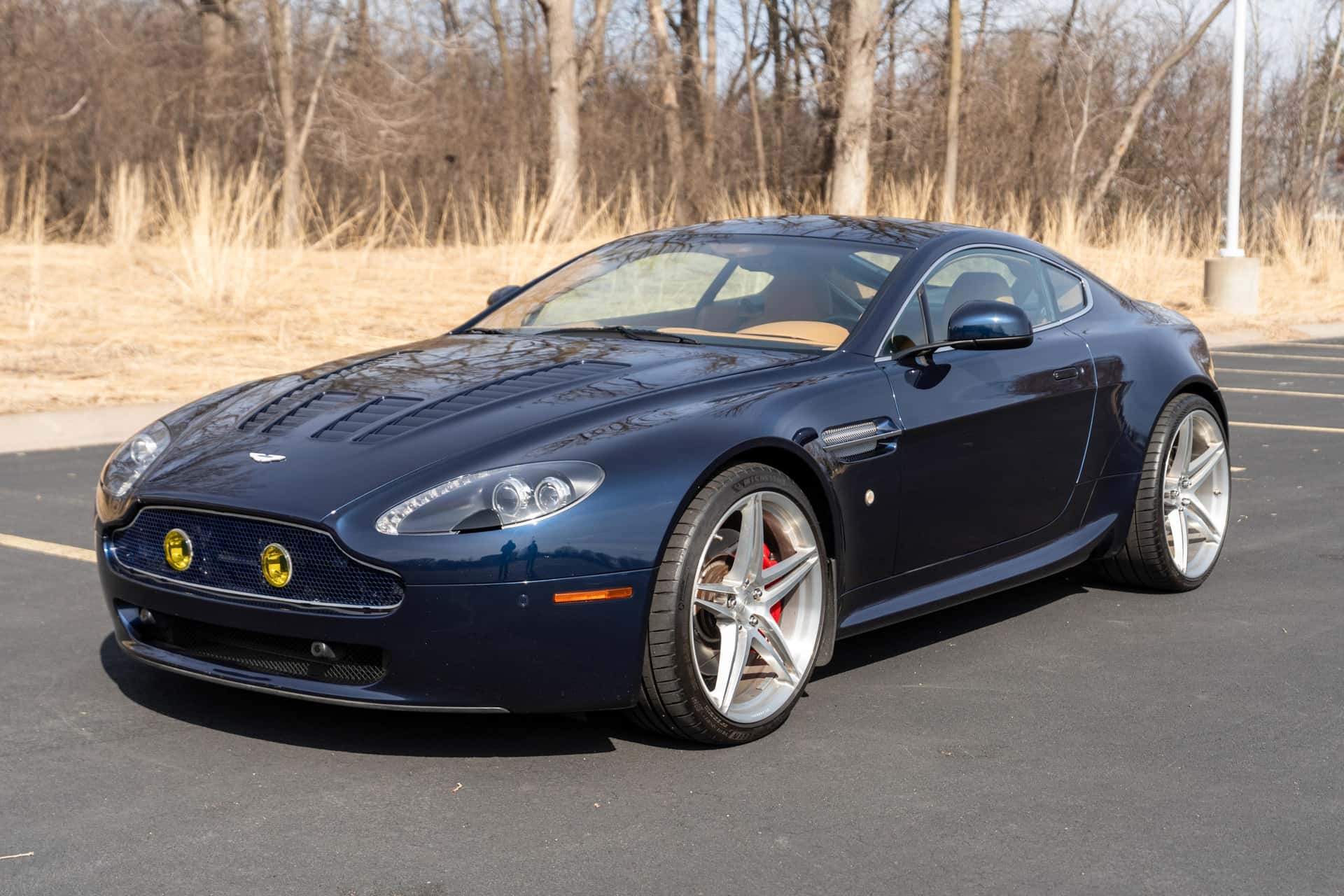 2011 Aston Martin Vantage sold for $40,750