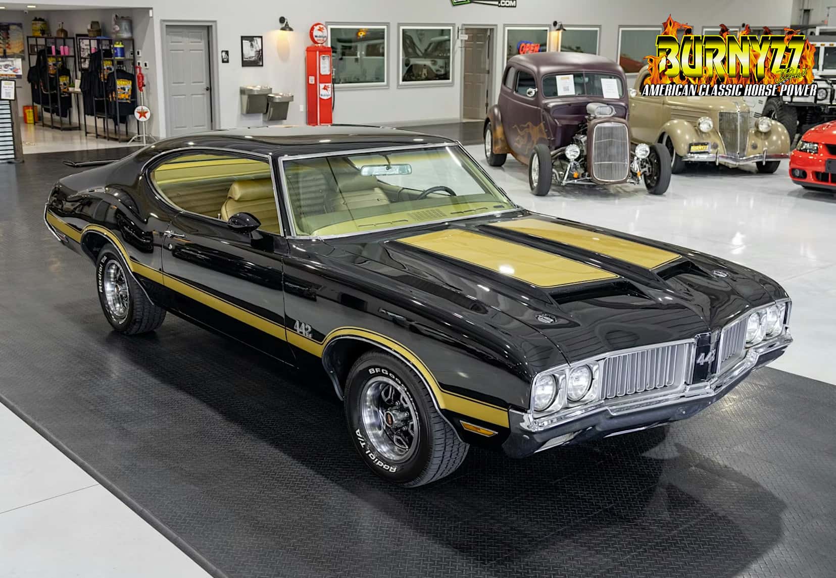 1970 Oldsmobile 442 sold for $45,950