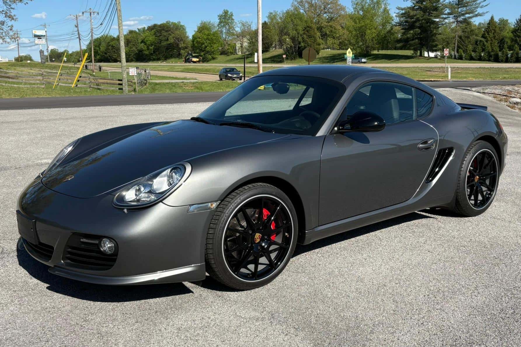 2011 Porsche 987 Cayman sold for $59,500