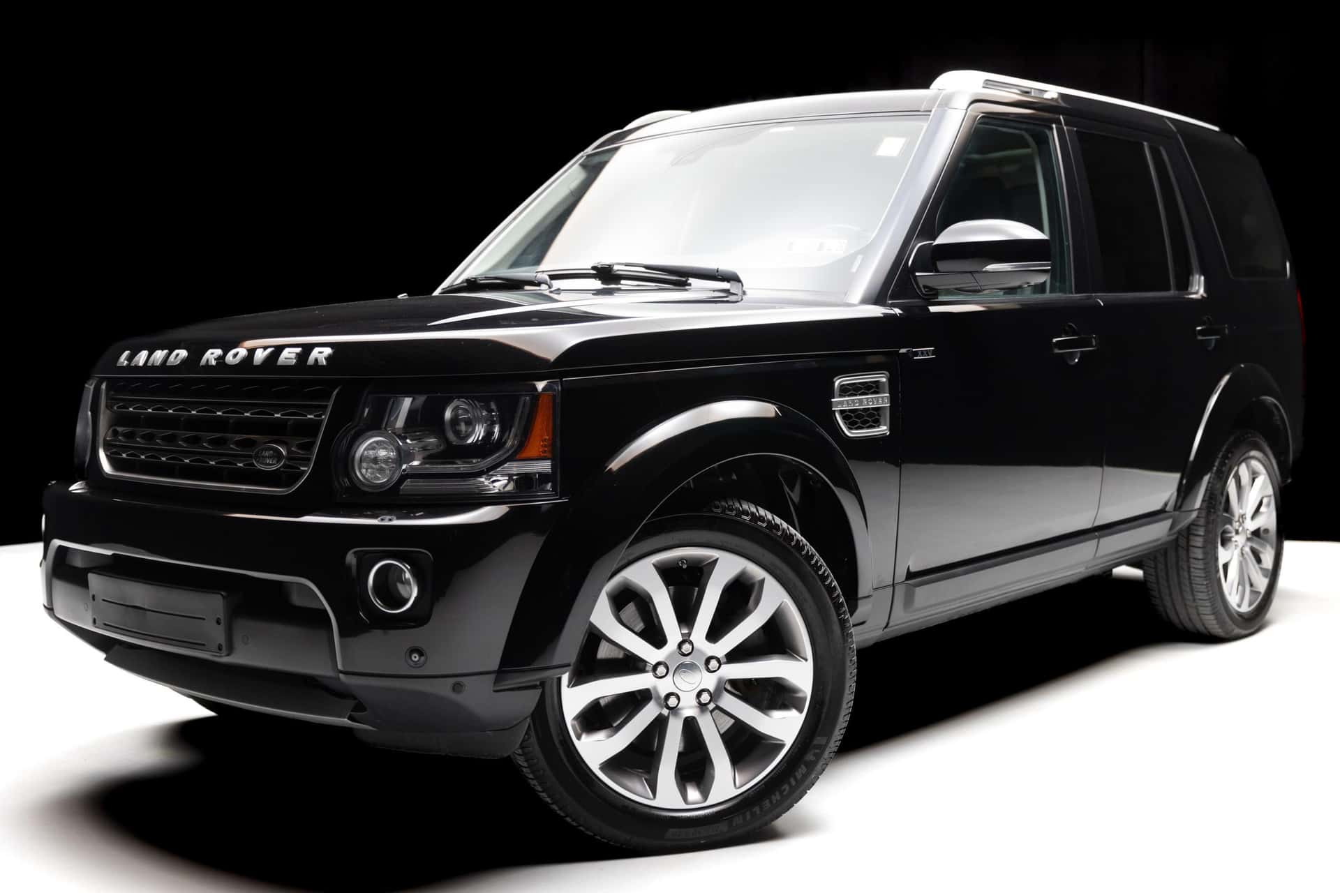 2014 Land Rover LR4 sold for $15,000