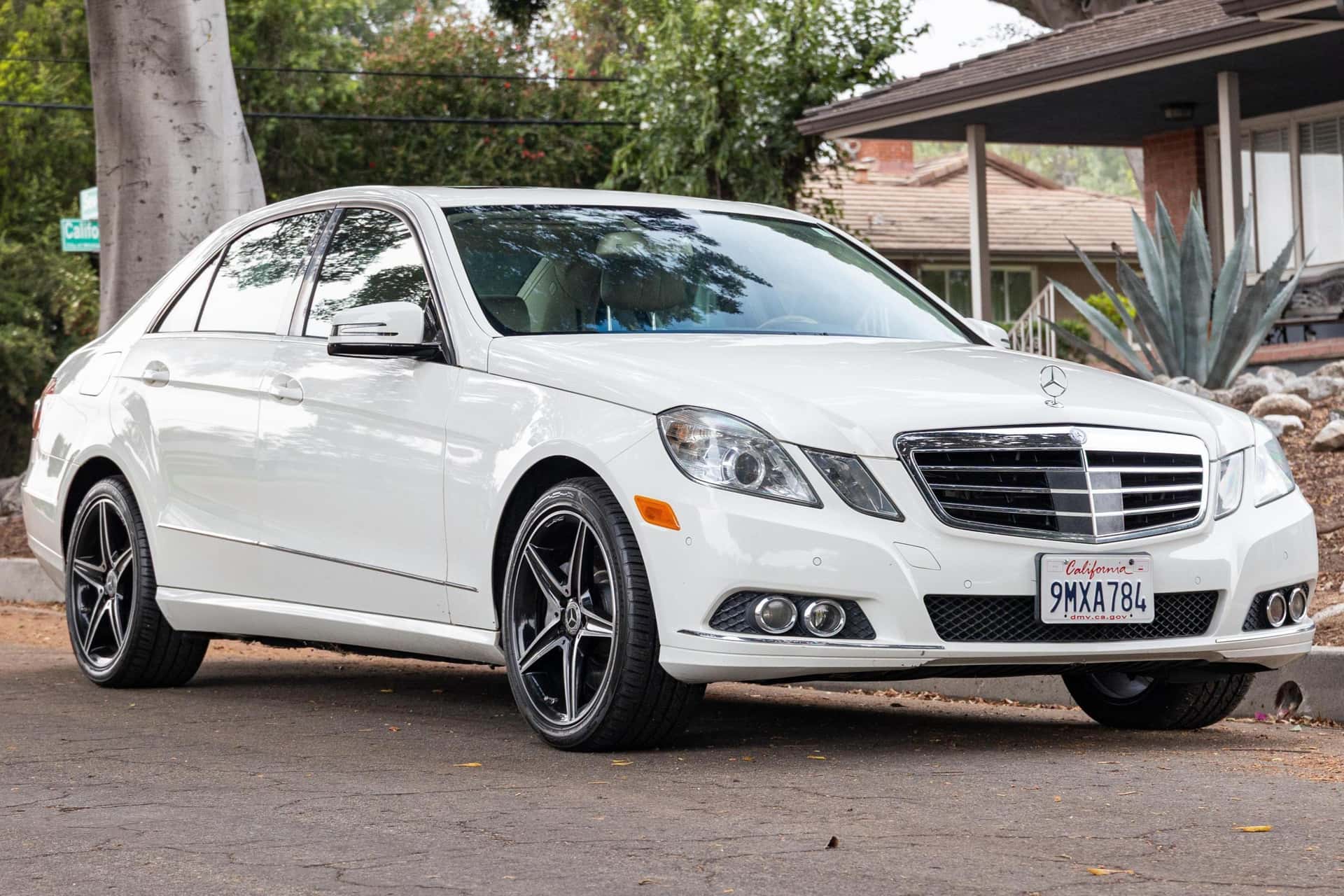 2010 Mercedes-Benz E-Class sold for $8,500