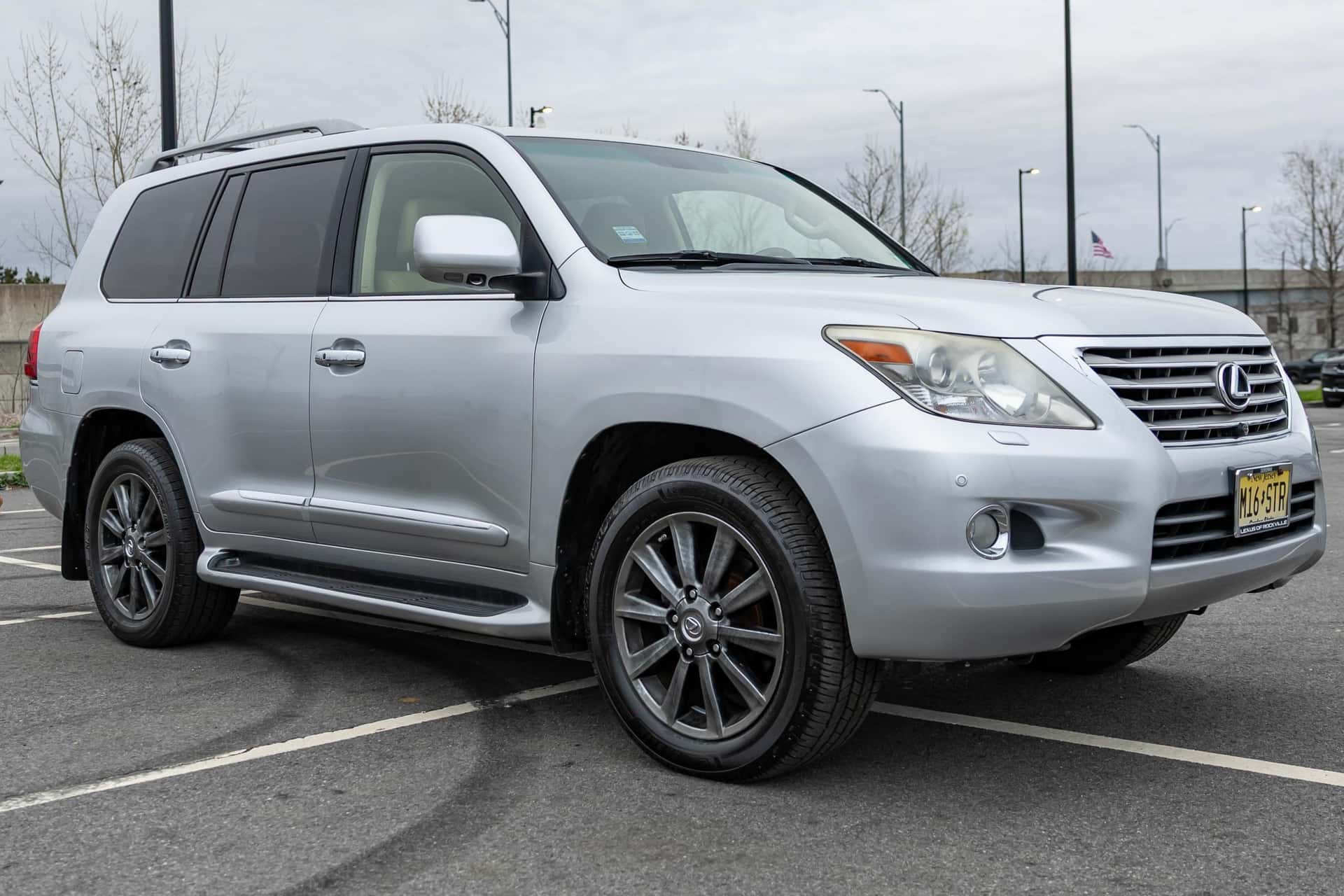 2011 Lexus LX sold for $21,000
