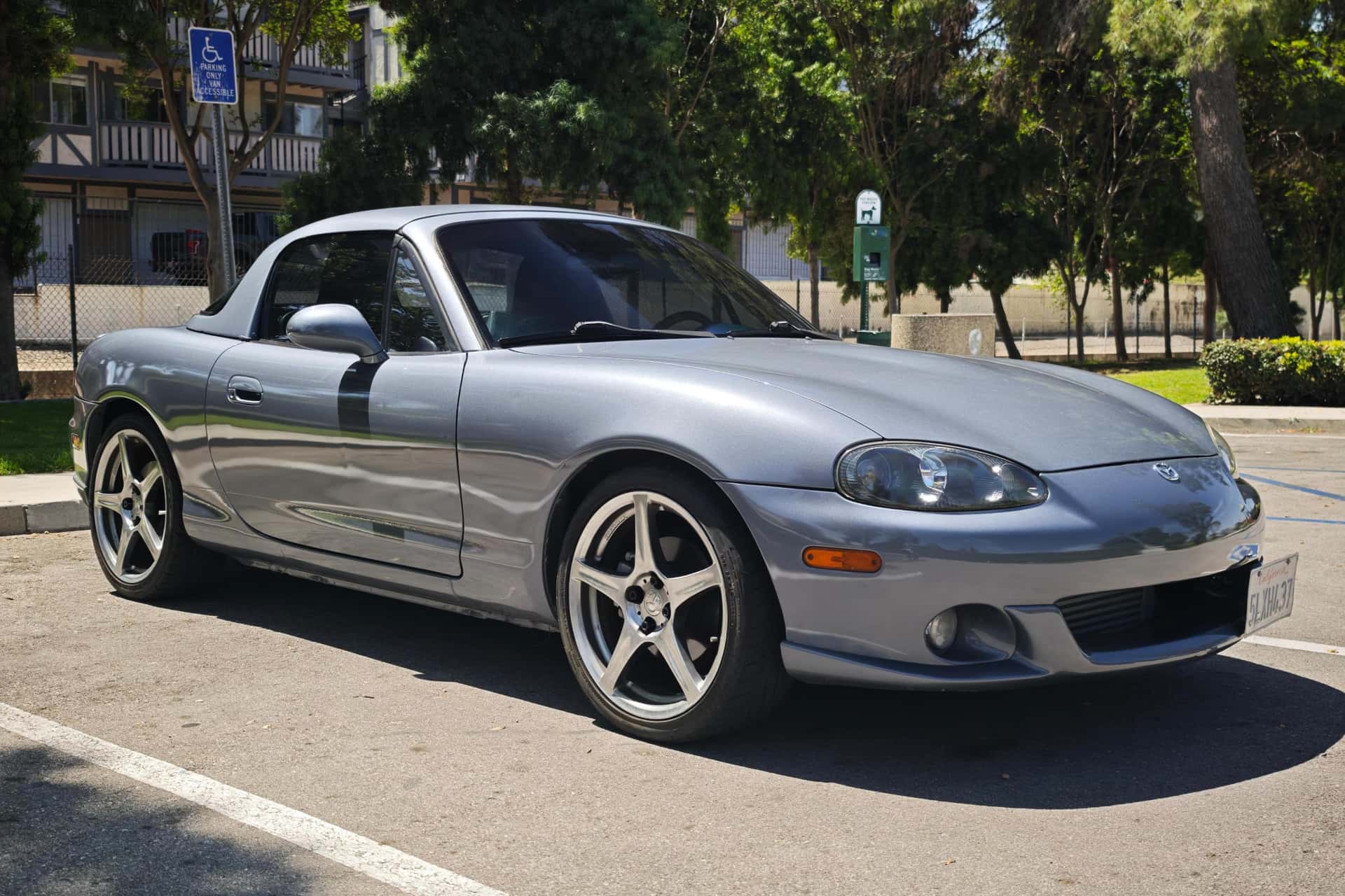 2004 Mazda Mazdaspeed MX-5 sold for $9,100