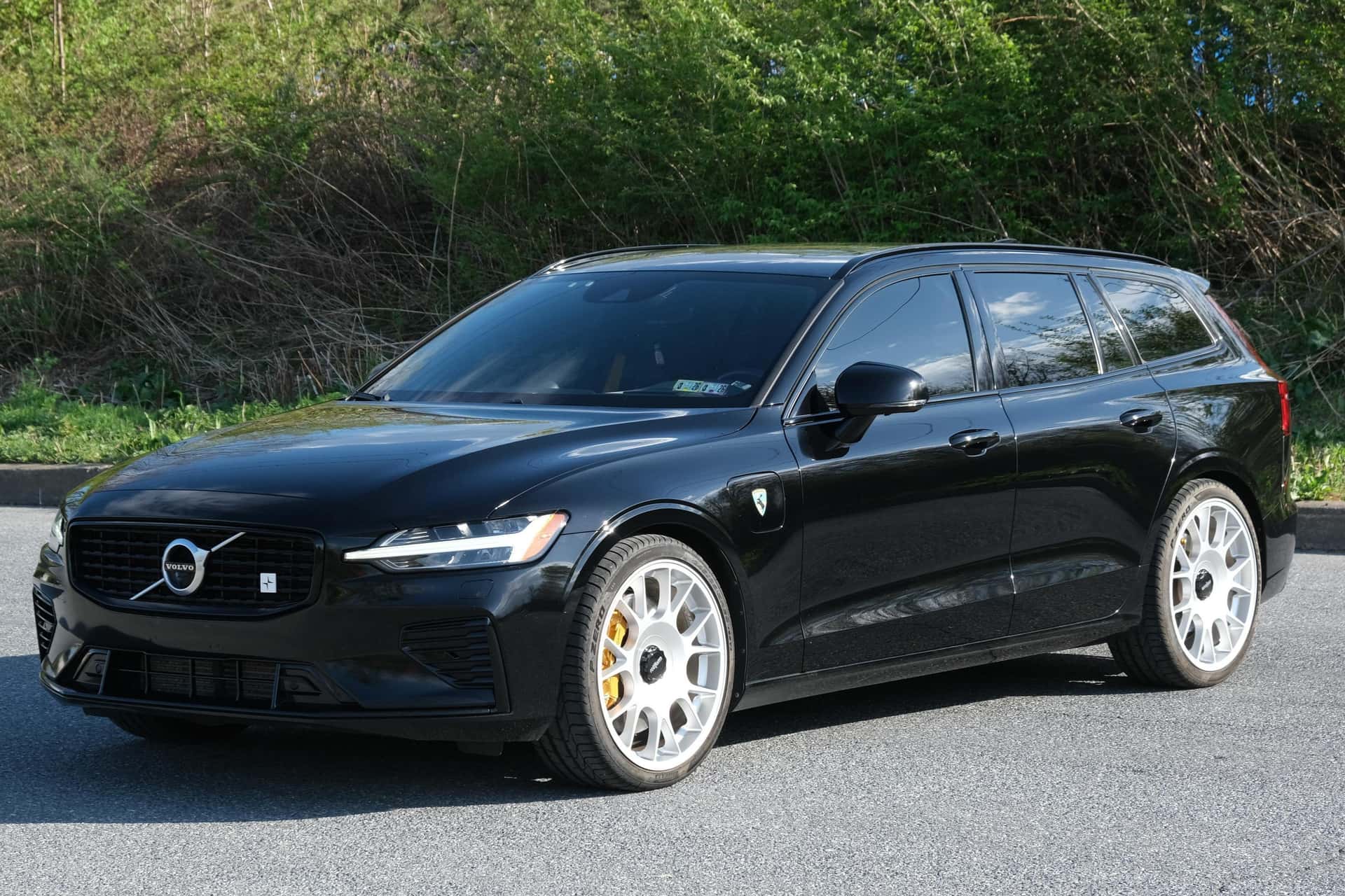 2020 Volvo V60 sold for $34,500