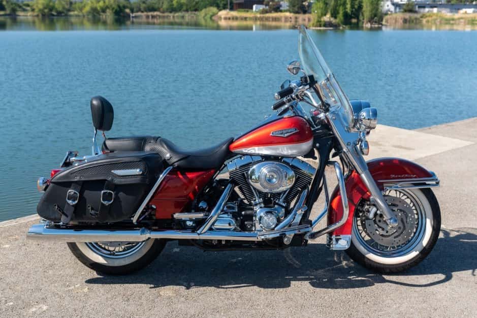 2000 Harley-Davidson Touring sold for $8,950