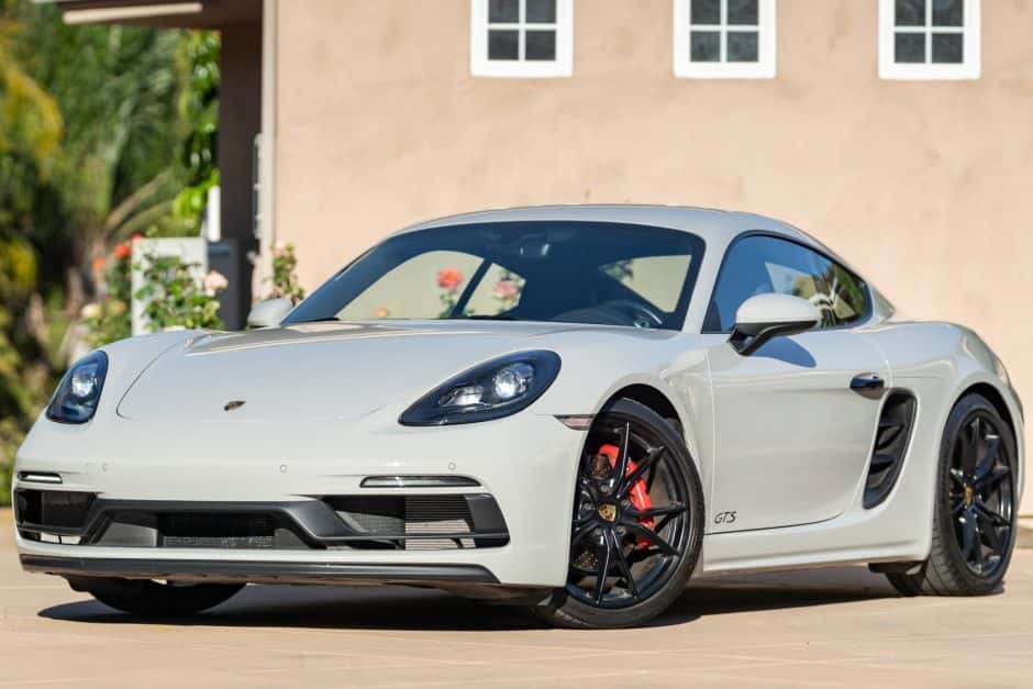 2018 Porsche 982 718 Cayman sold for $77,000