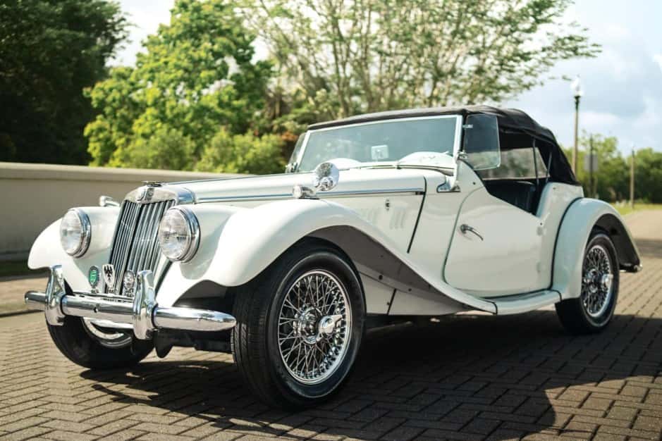 1954 MG TF sold for $16,000