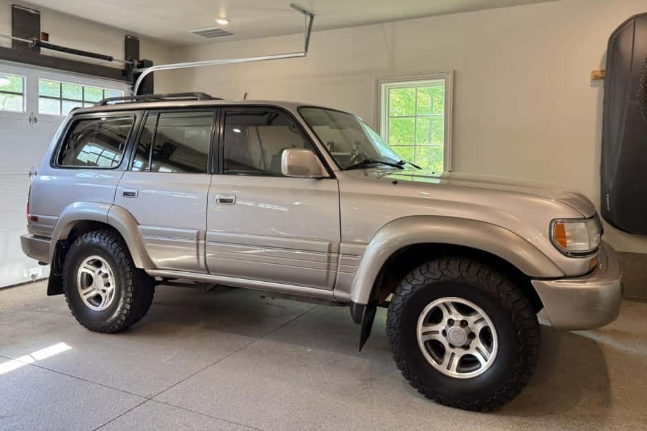 1996 Lexus LX450 sold for $36,250