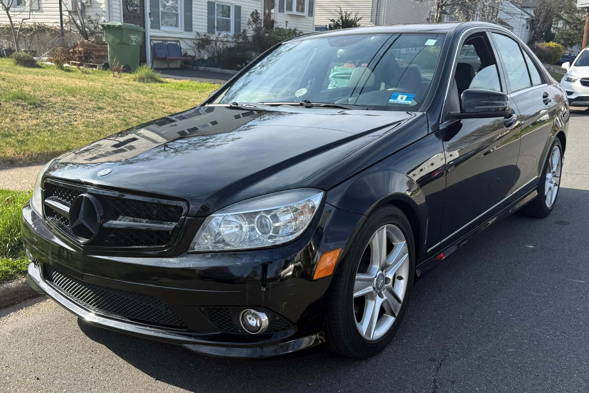 2010 Mercedes-Benz C-Class sold for $8,600