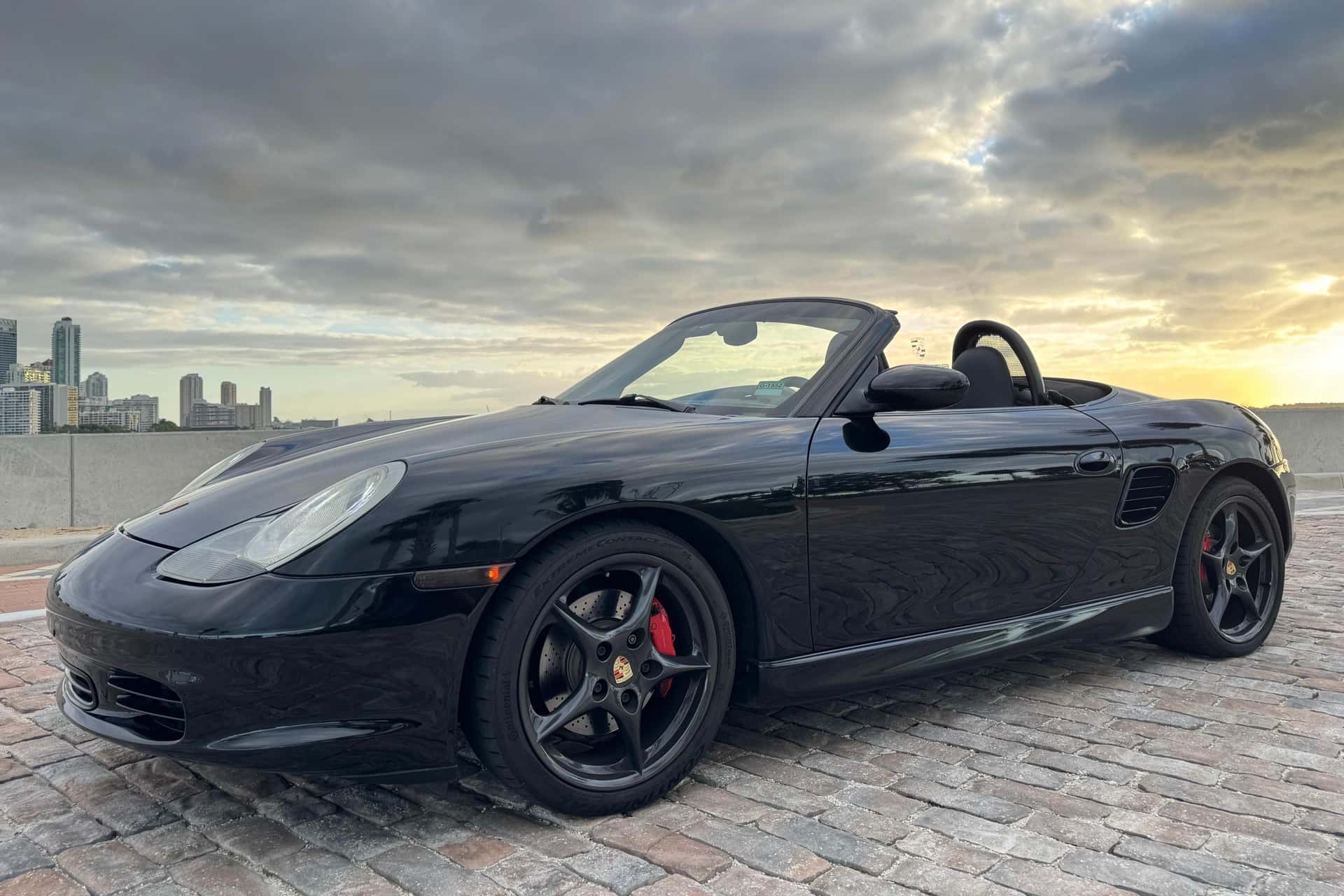 2003 Porsche 986 Boxster sold for $16,250