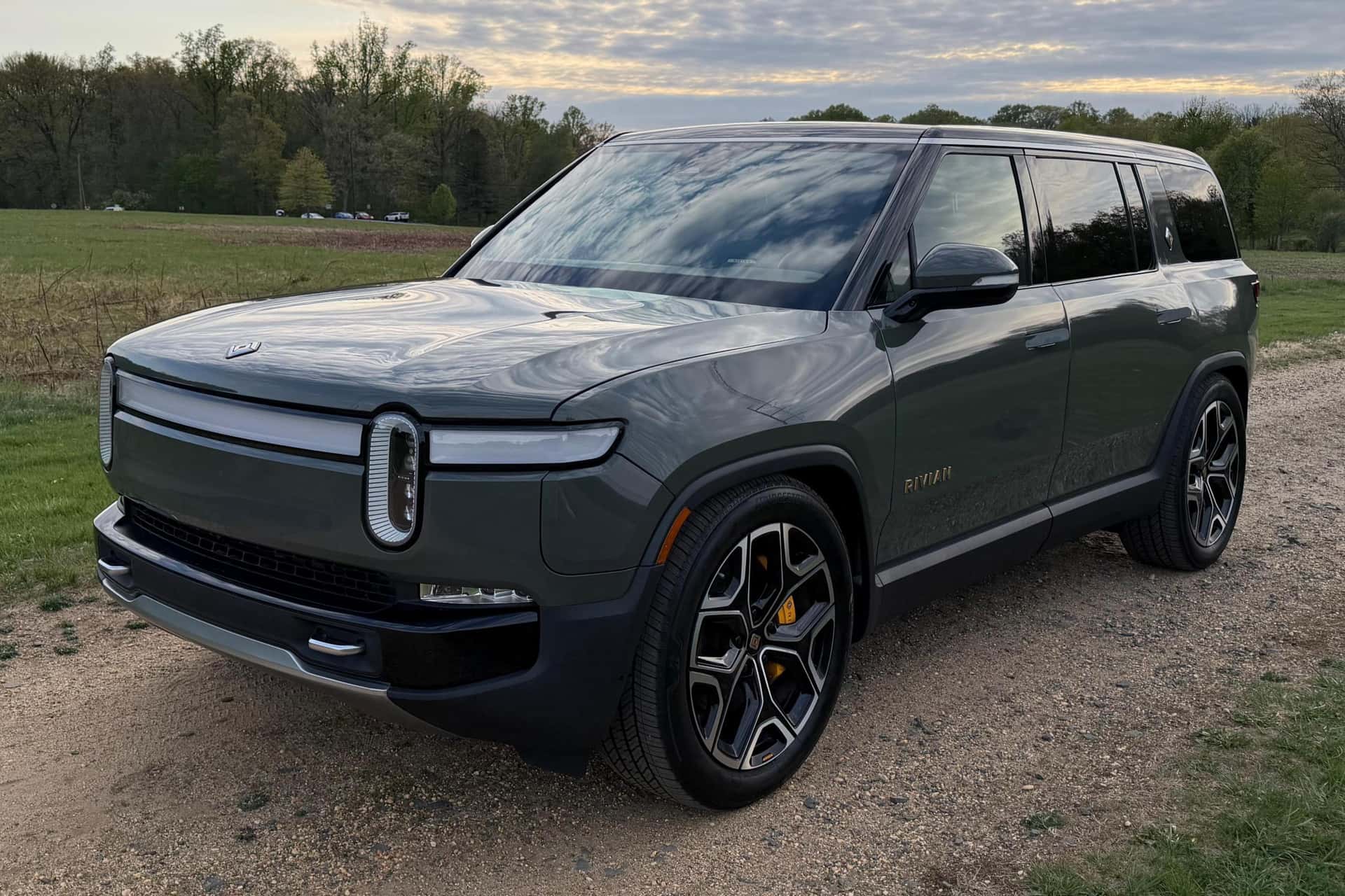 2023 Rivian R1S sold for $55,500