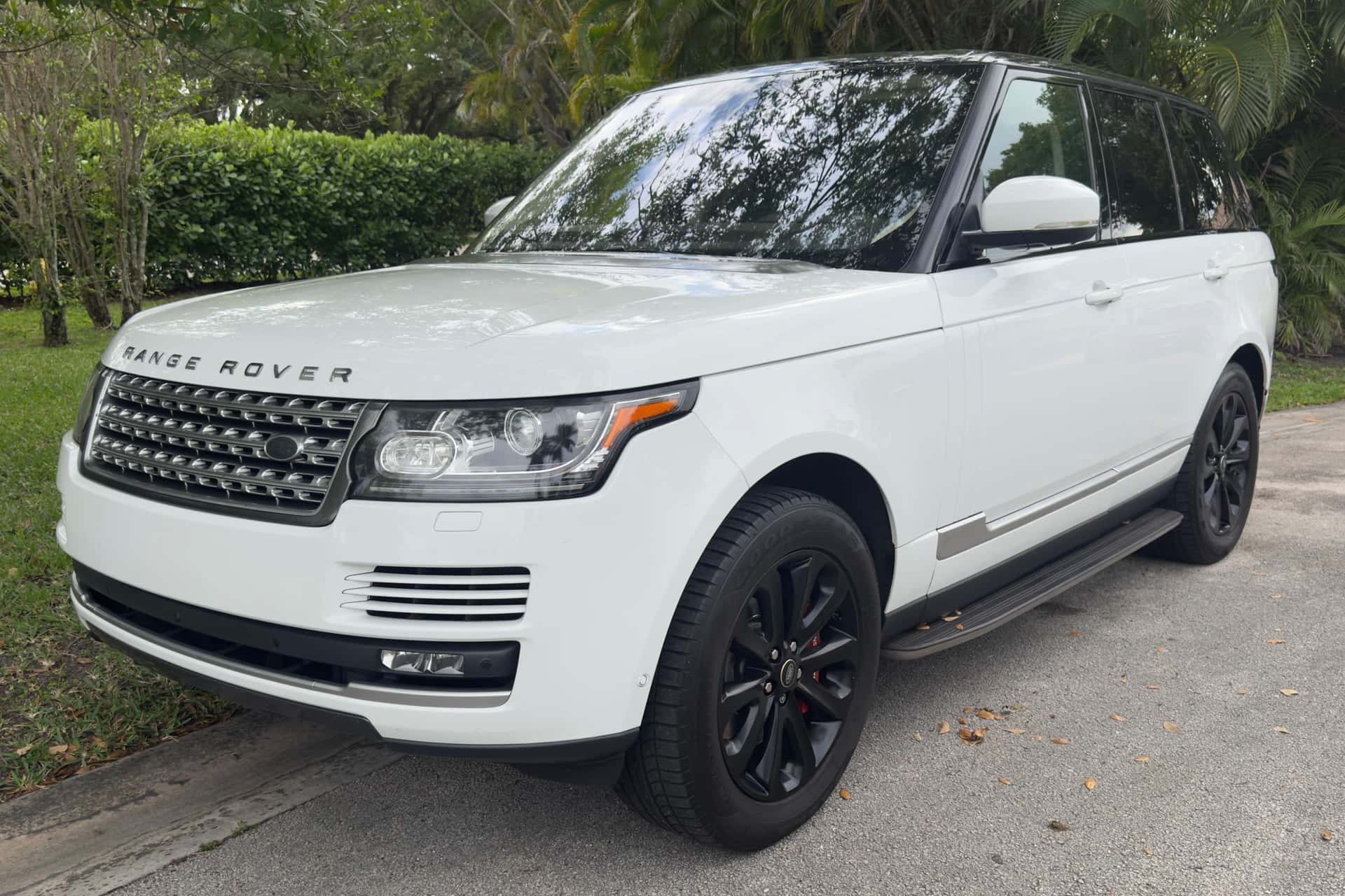 2017 Land Rover Range Rover sold for $14,600