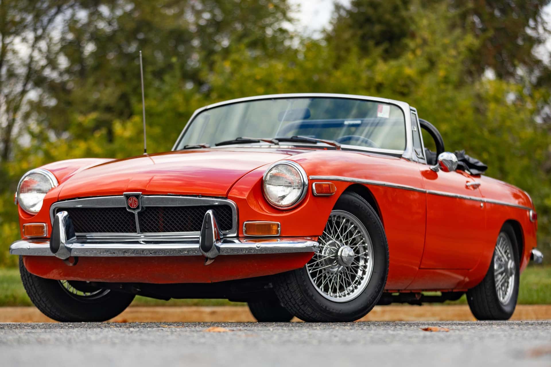 1973 MG MGB sold for $8,150