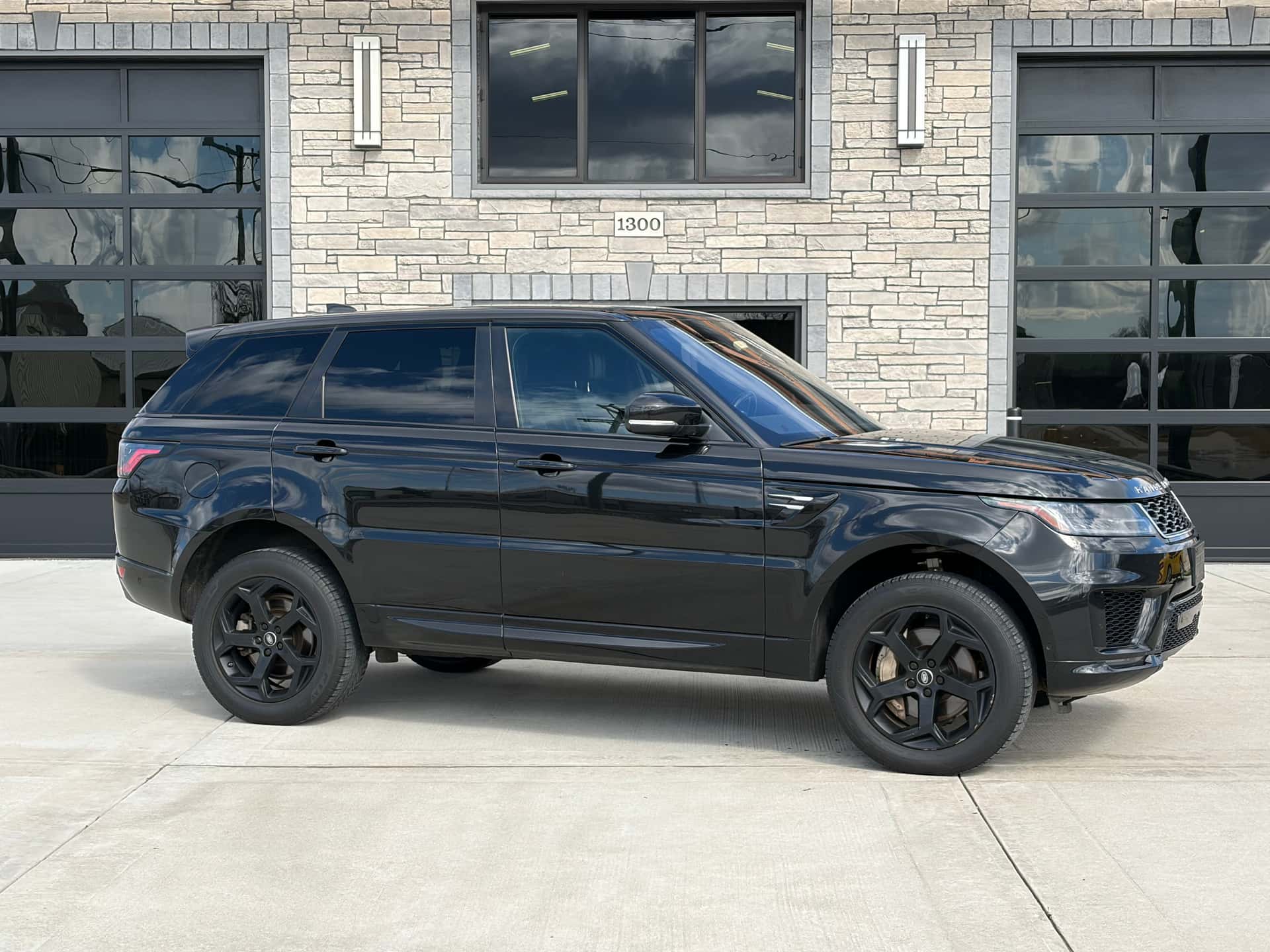 2019 Land Rover Range Rover sold for $17,750