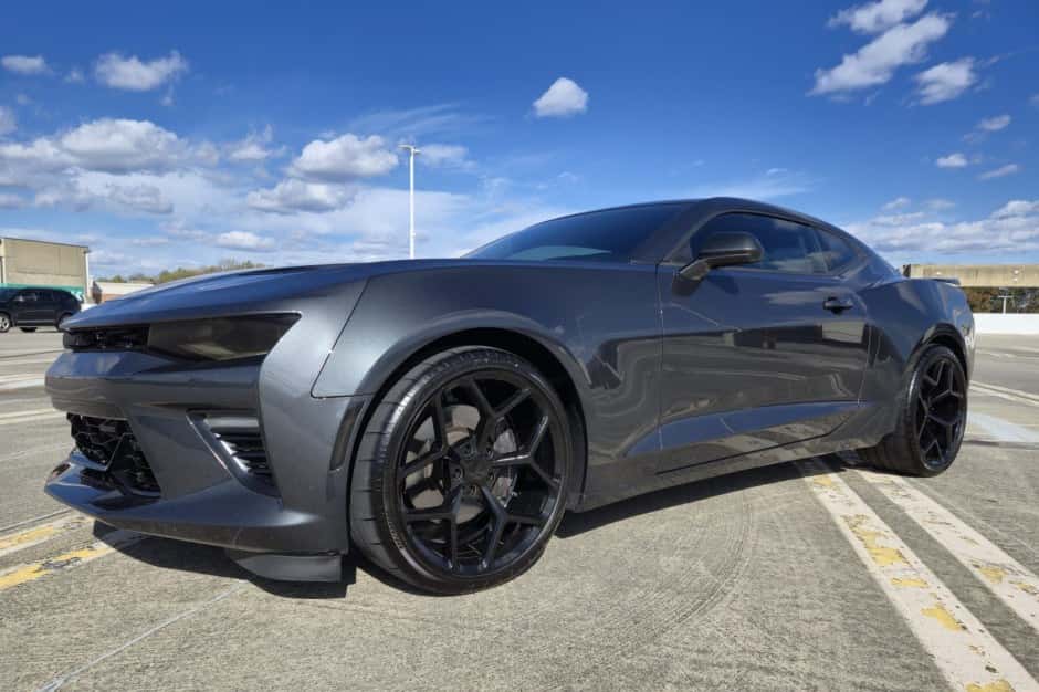 2017 Chevrolet Camaro (6th Generation – 2016-2024) sold for $30,000