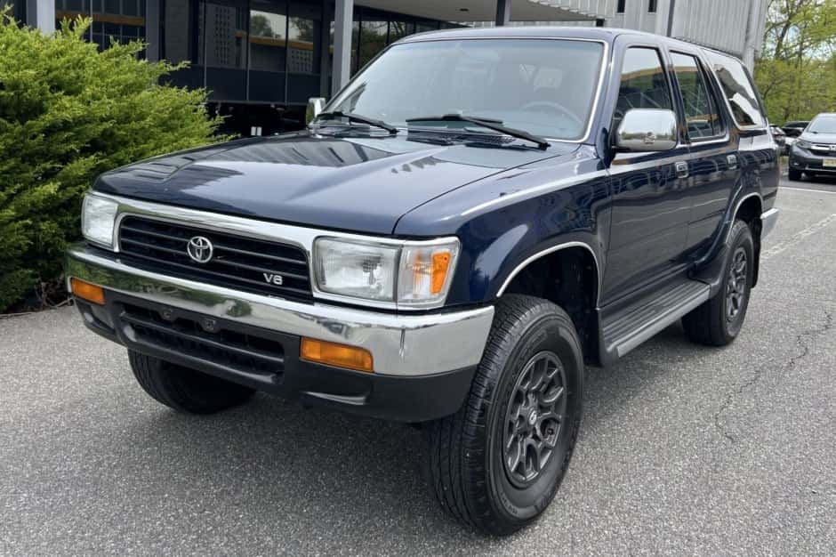 1993 Toyota 4Runner (N120) sold for $8,600