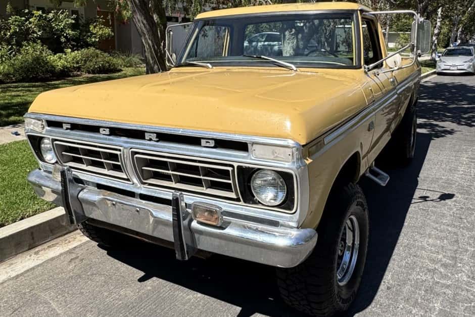 1975 Ford F-Series 1973-1979 sold for $11,500